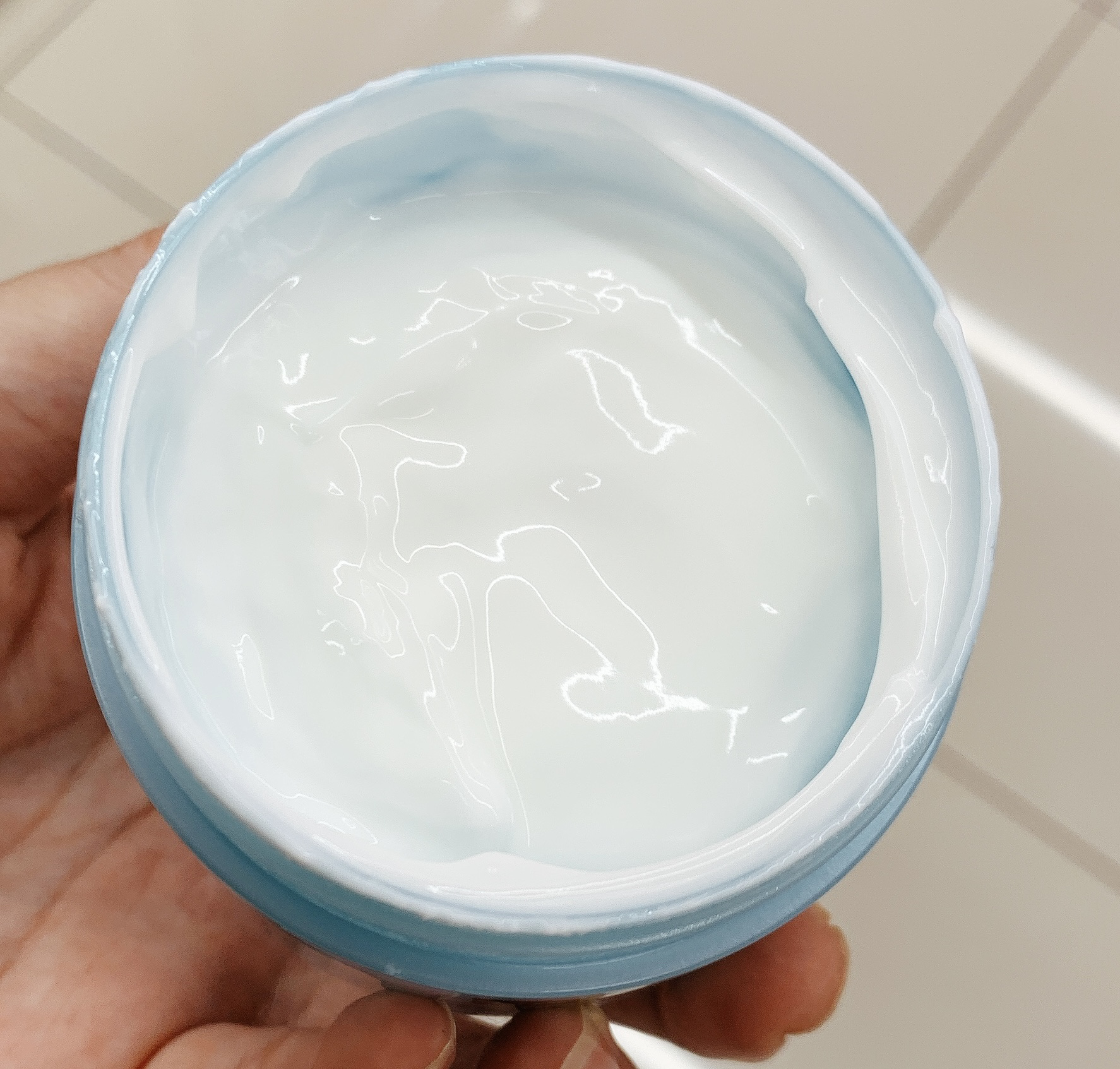 極潤 UVホワイトゲル/肌ラボ/オールインワン化粧品を使ったクチコミ（2枚目）