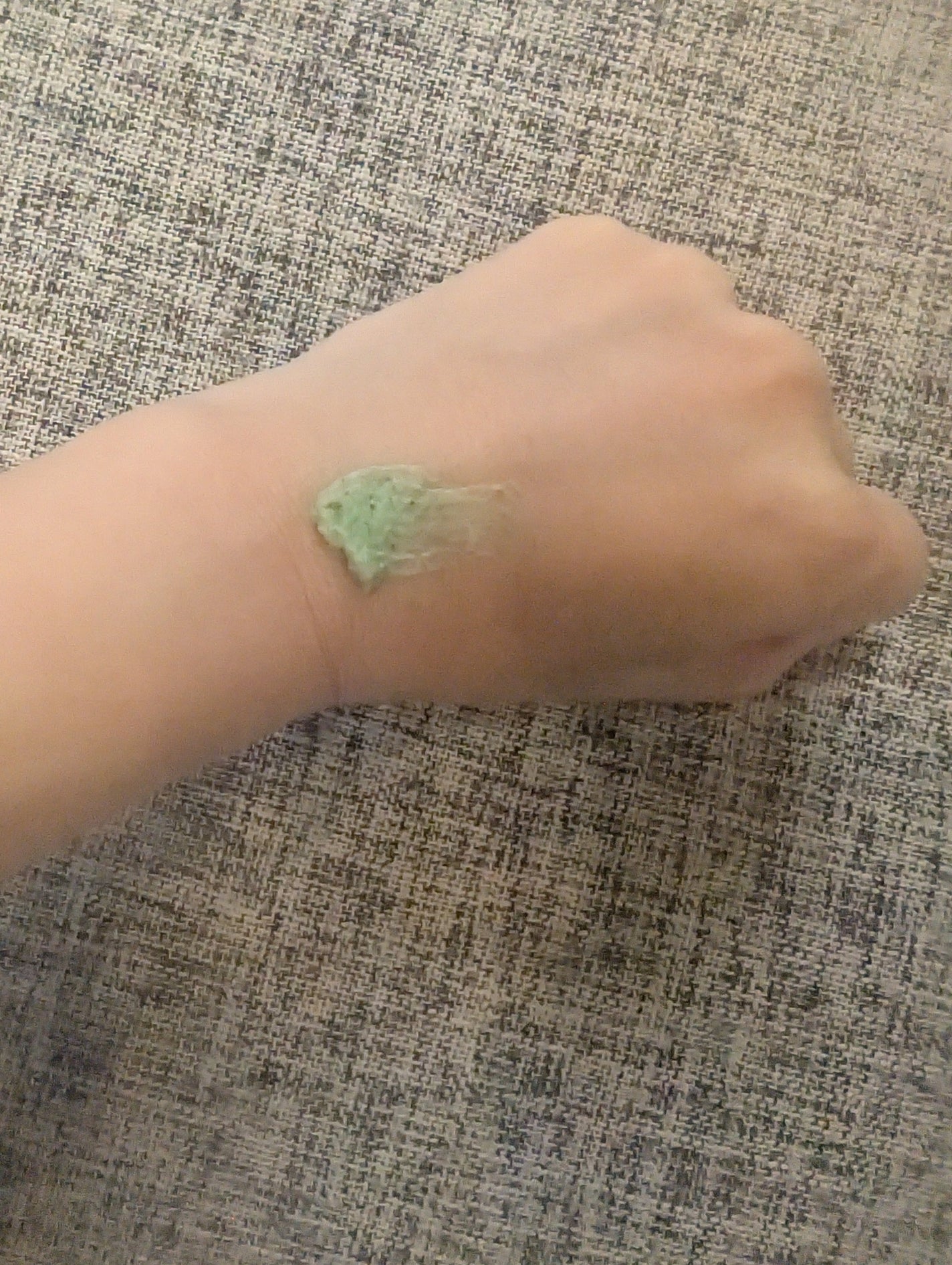 あやか on LIPS 「オフラットマシュピールスクラブ 24種の韓方植物エキス入りボデ..」(3枚目)