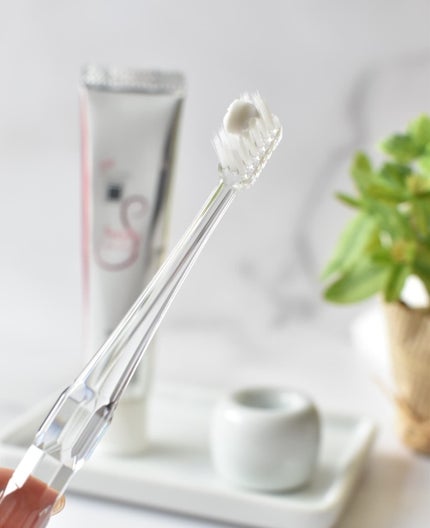 アパガードクリスタル歯ブラシ/アパガード/歯ブラシを使ったクチコミ(4枚目)