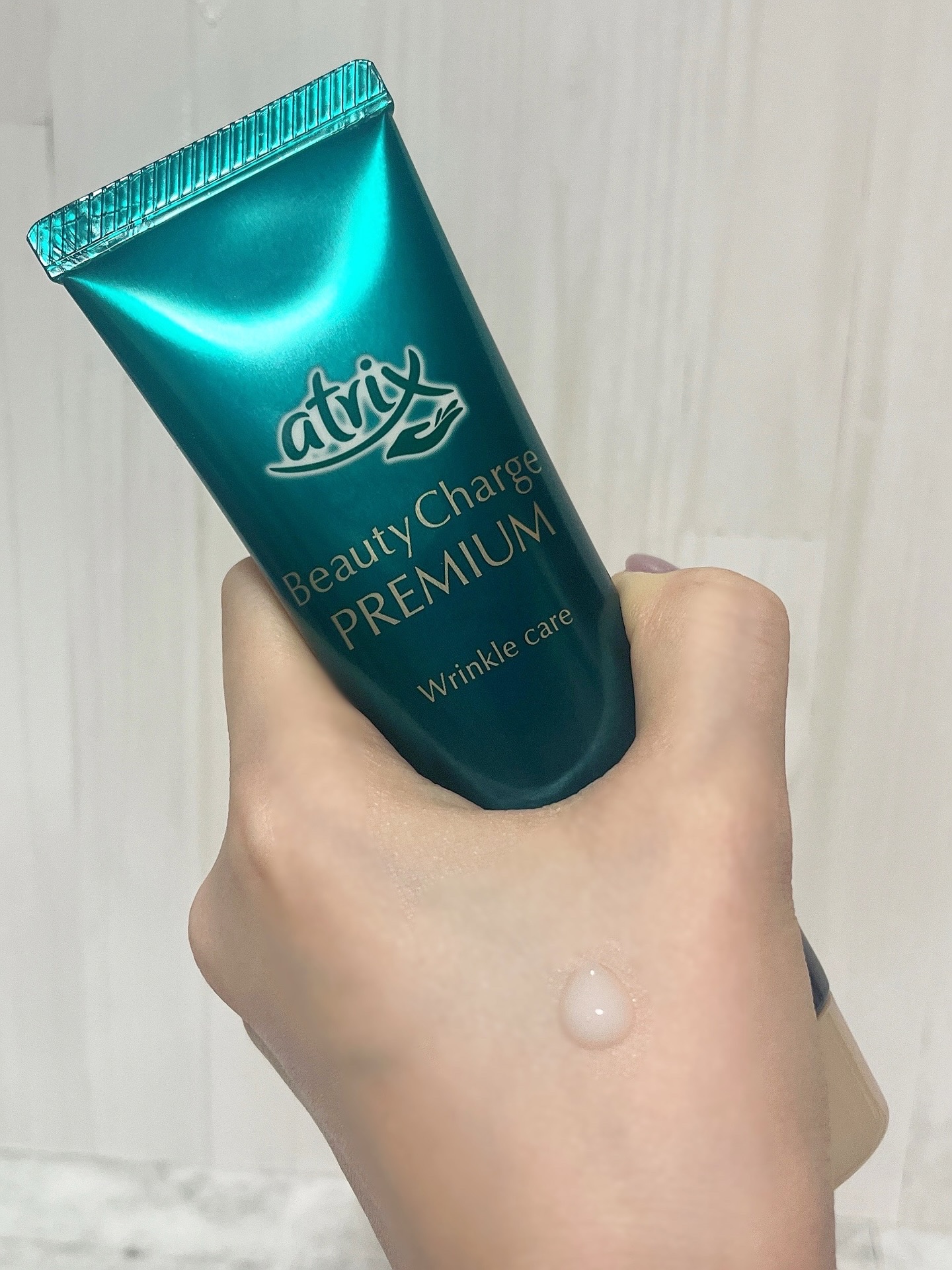 アトリックス ビューティーチャージプレミアム シワ改善 ハンドジェルクリーム 無香料/アトリックス/ハンドクリームを使ったクチコミ（3枚目）
