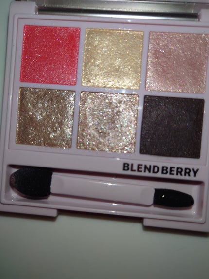 オーラクリエイション 005 ストロベリー&シャンパン/BLEND BERRY/アイシャドウパレットの画像