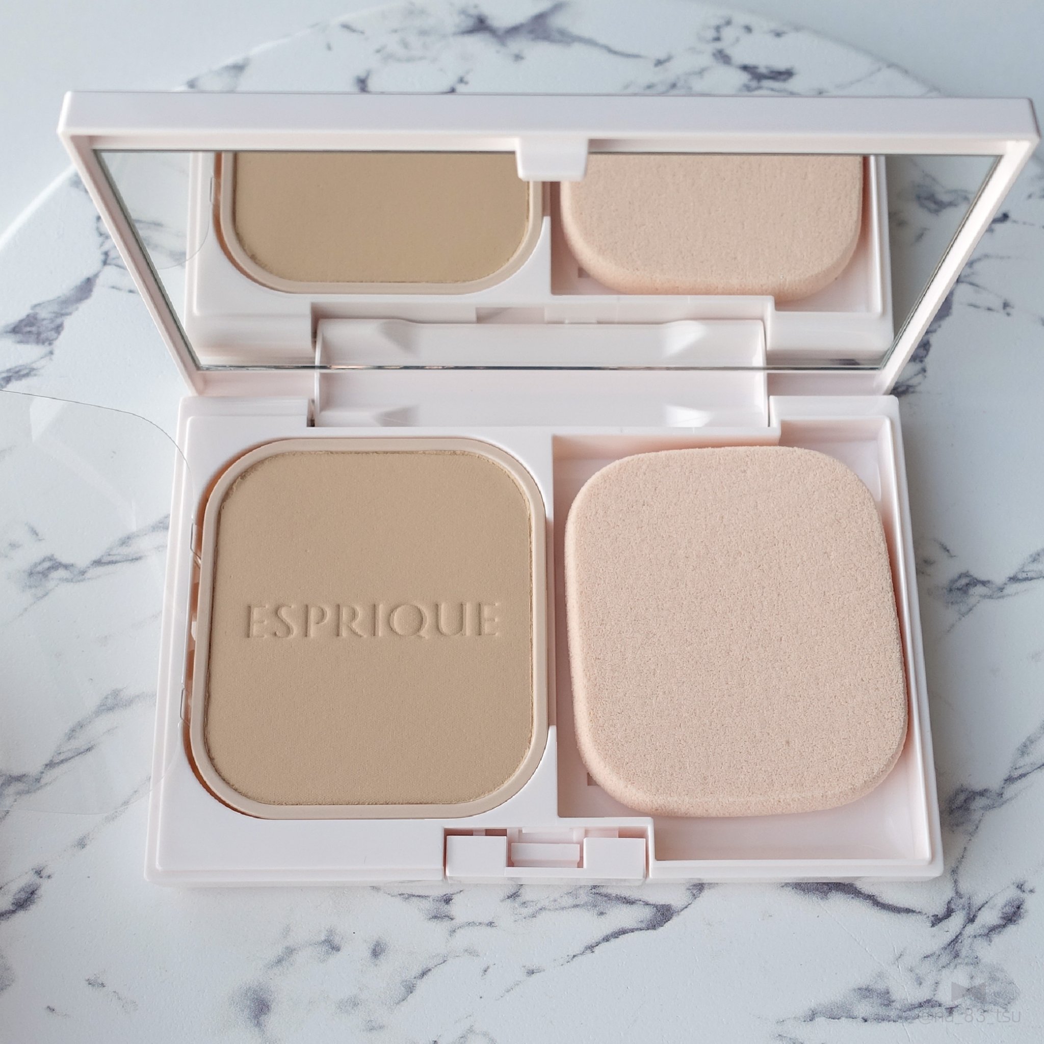 メルティセラム グロウパウダー/ESPRIQUE/パウダーファンデーションを使ったクチコミ（2枚目）