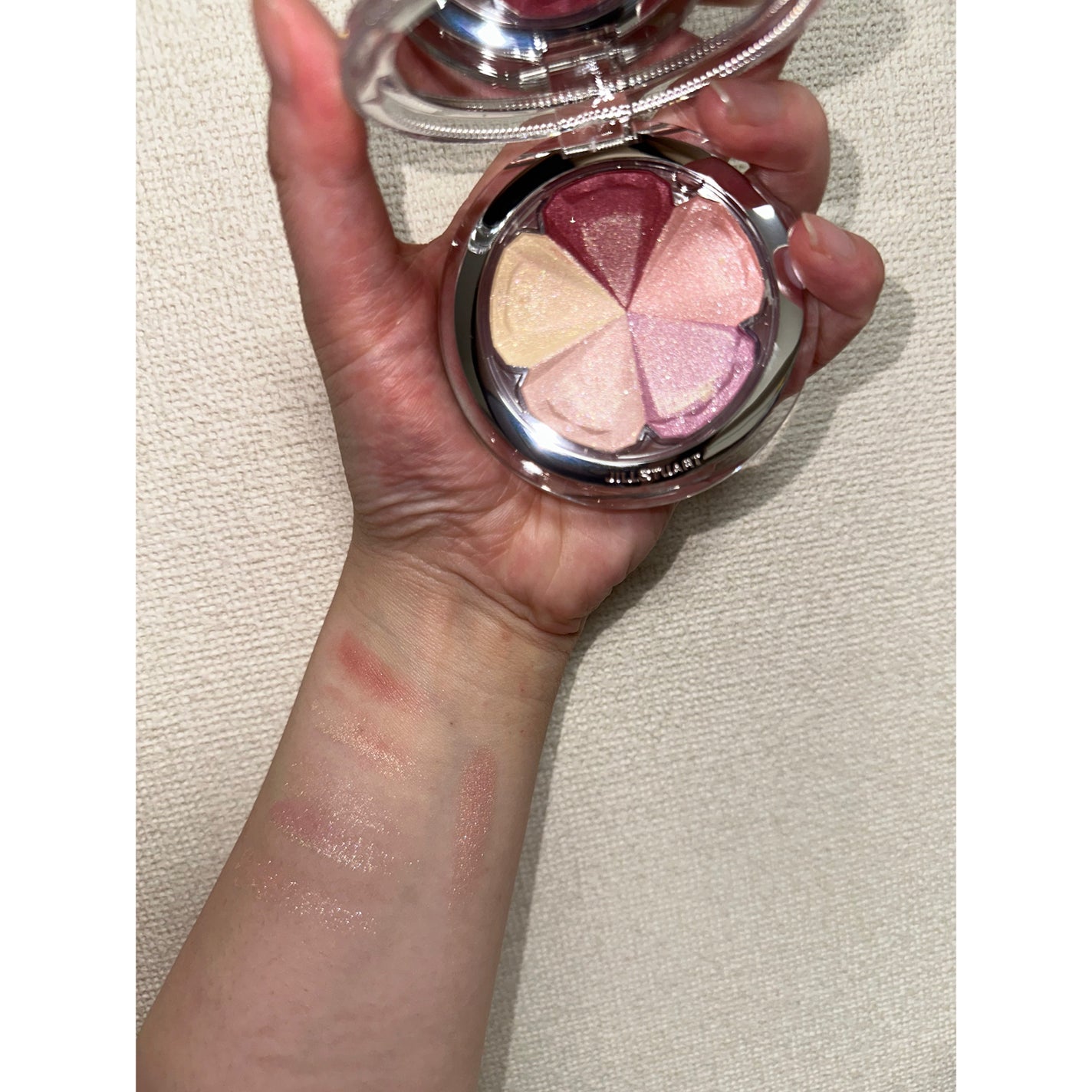 ジルスチュアート  20th アニバーサリー ジュエルカラーコンパクト/JILL STUART/アイシャドウパレットを使ったクチコミ(3枚目)