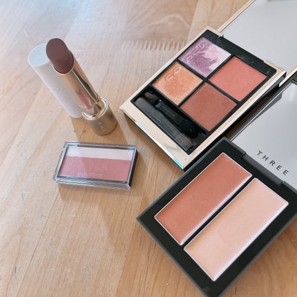 THREE シマリング グロー デュオ R/THREE/クリームハイライトを使ったクチコミ(1枚目)