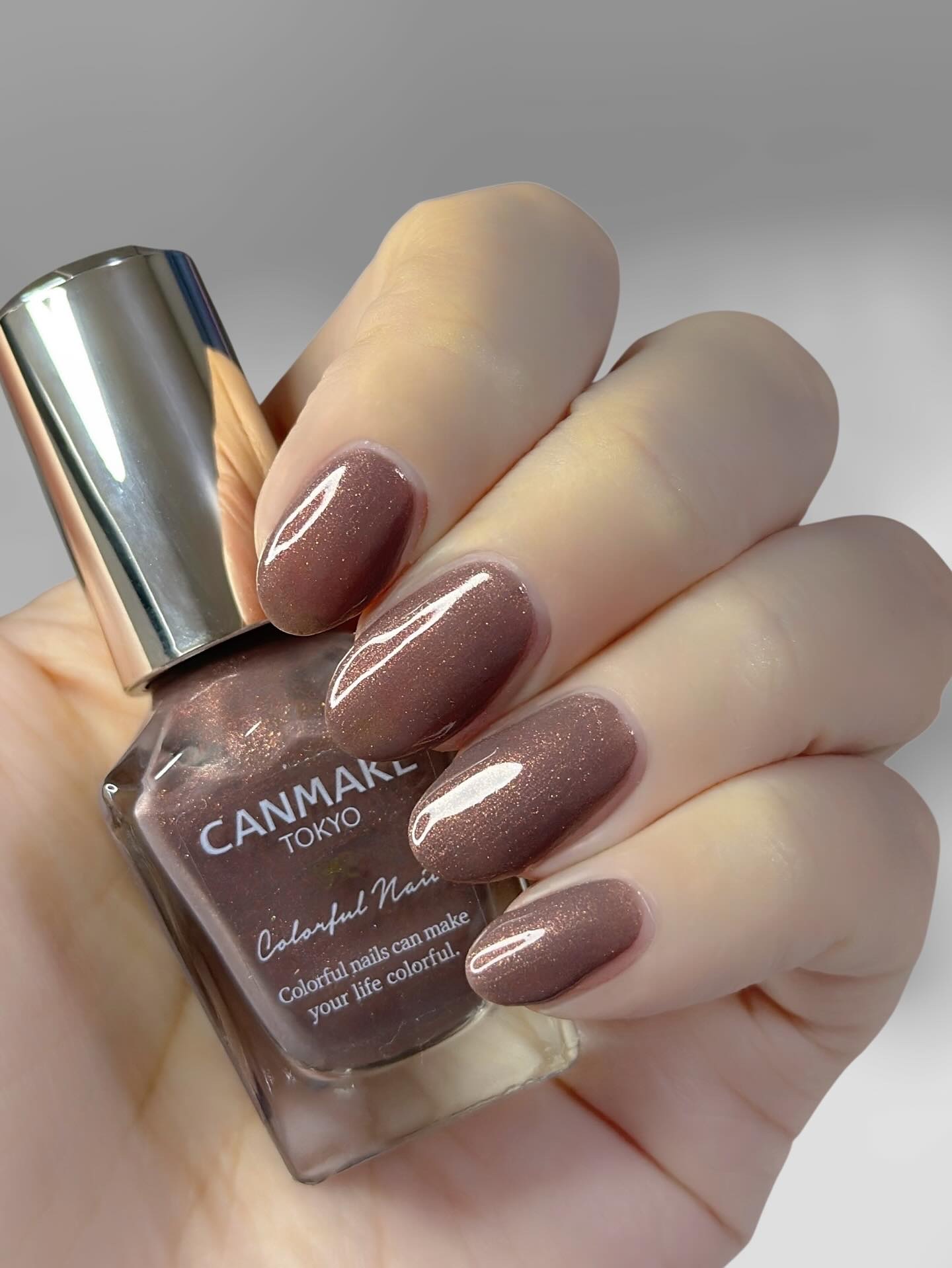 カラフルネイルズ N121 エモーショナルレッド/キャンメイク/マニキュアを使ったクチコミ（2枚目）