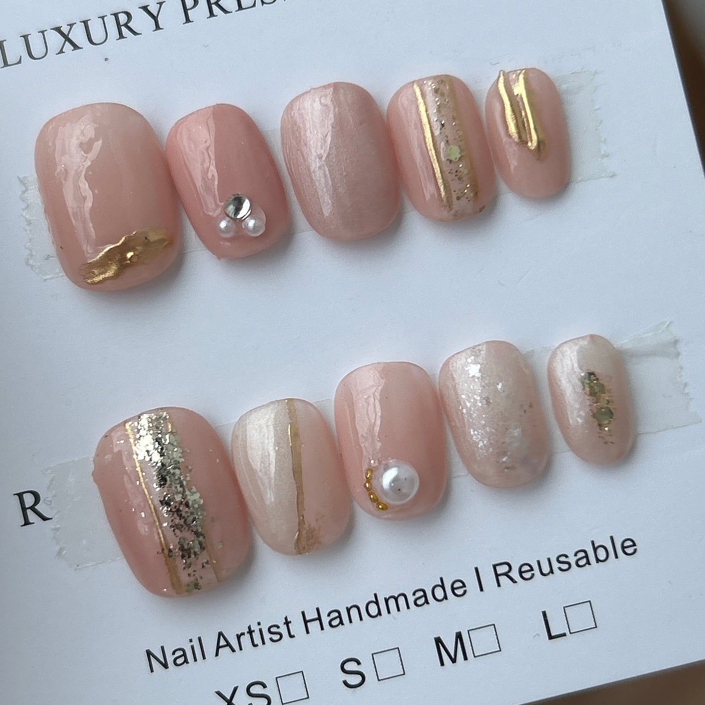 nail_c_tip フォロバ on LIPS 「◻︎独学セルフネイル◻︎チビ爪でも出来るネイル◻︎プチプラ10..」(1枚目)