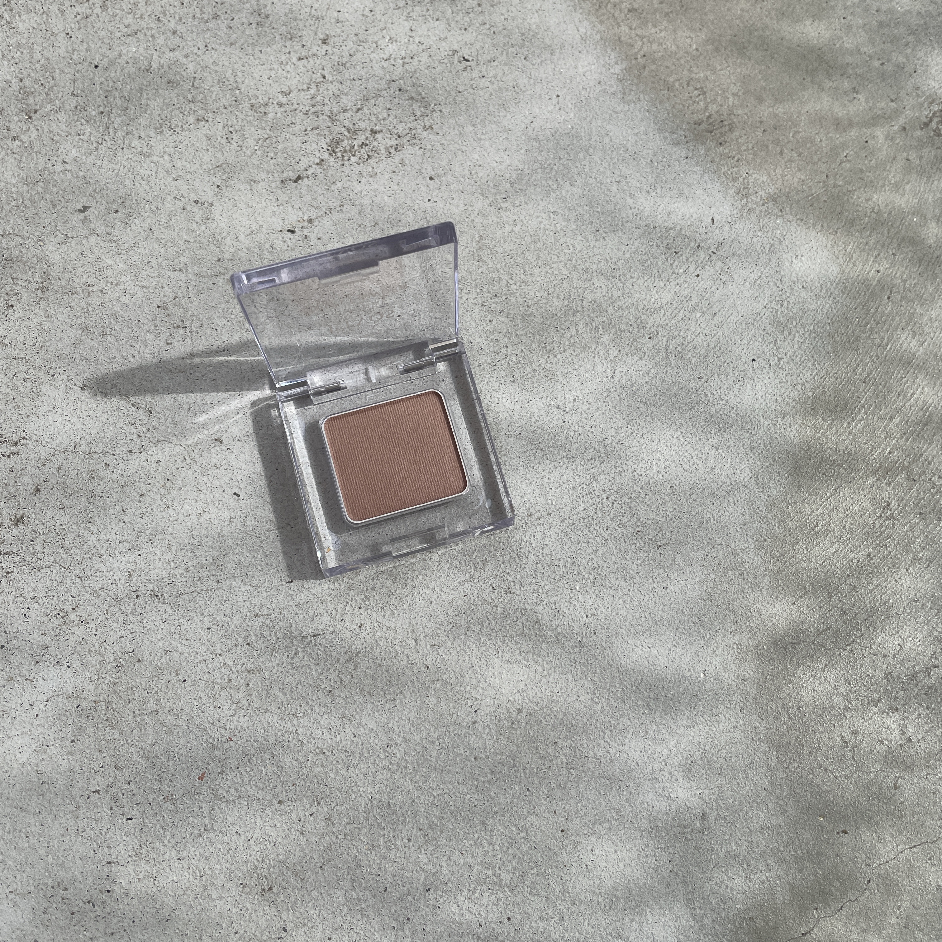 ミネラルマルチパウダー/エトヴォス/単色アイシャドウを使ったクチコミ（2枚目）