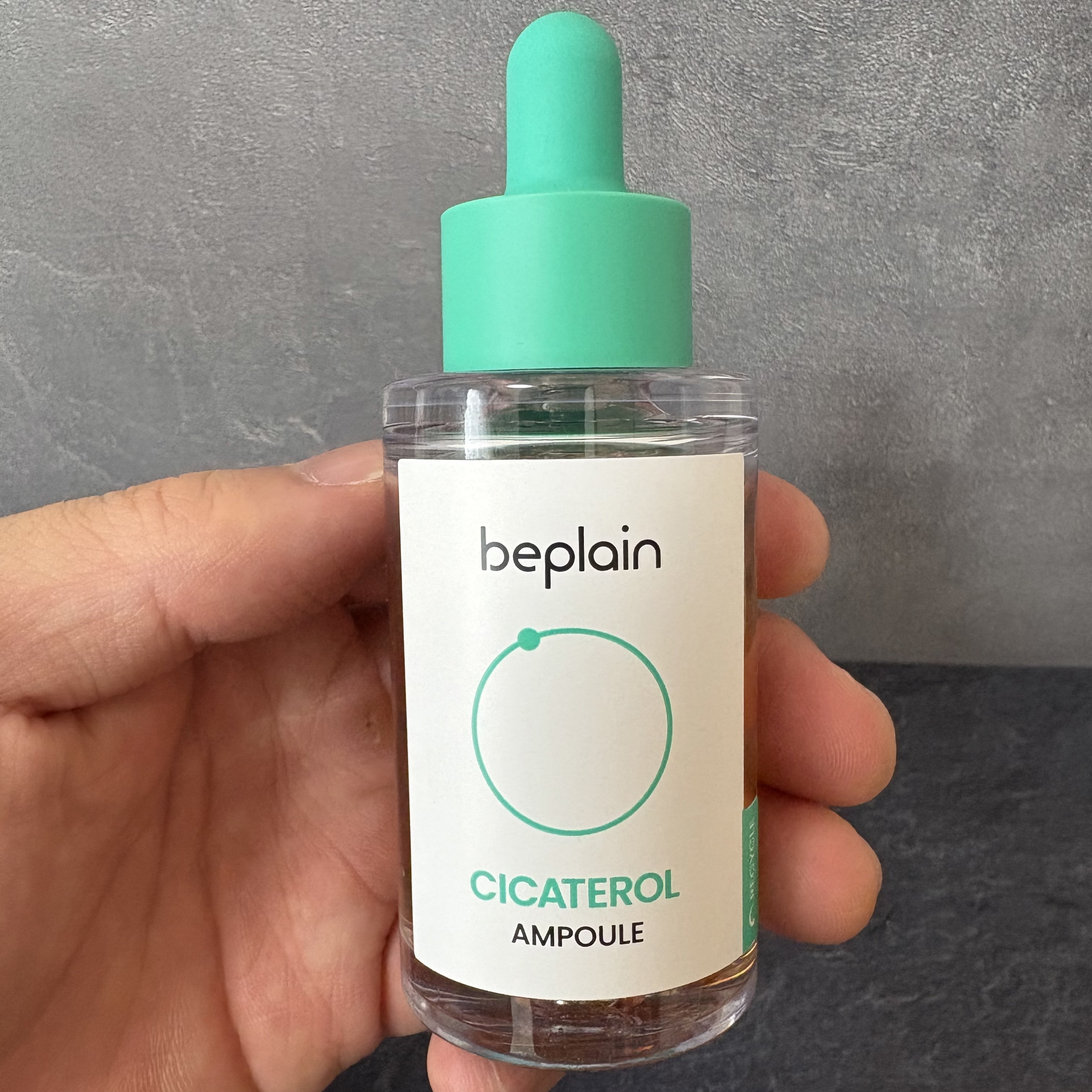 beplain シカテロル美容液のクチコミ「個人的に鎮静力はあまり感じなかった、、でもシンプルで使いやすい◎

▷beplain シカテロ.....」（1枚目）