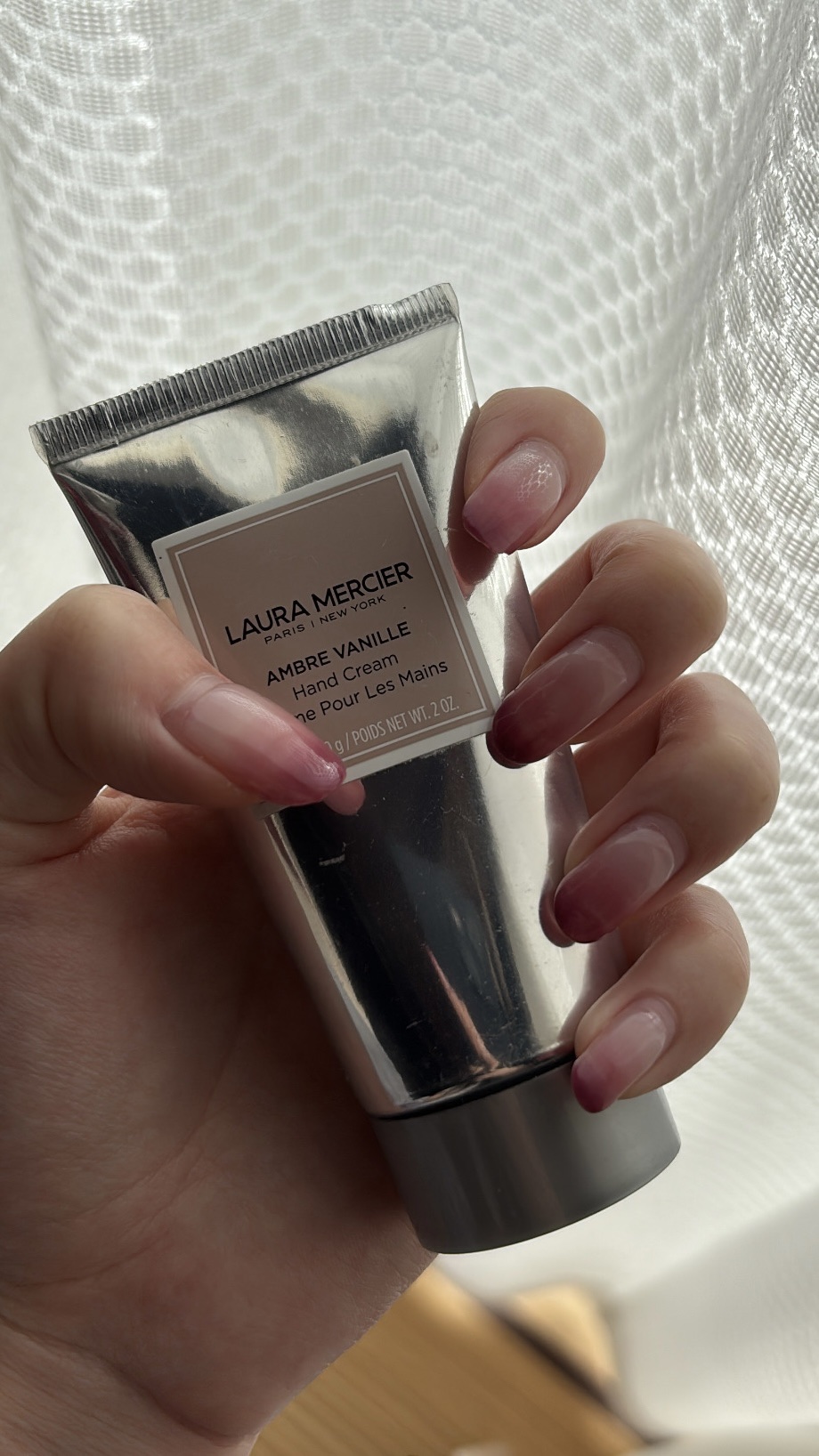 ローラ メルシエ ハンドクリーム アンバーバニラのクチコミ「こちら今月のネイルです💅

やっぱりネイルしていると気分が上がる♡


手を綺麗に保つためにハ.....」（2枚目）