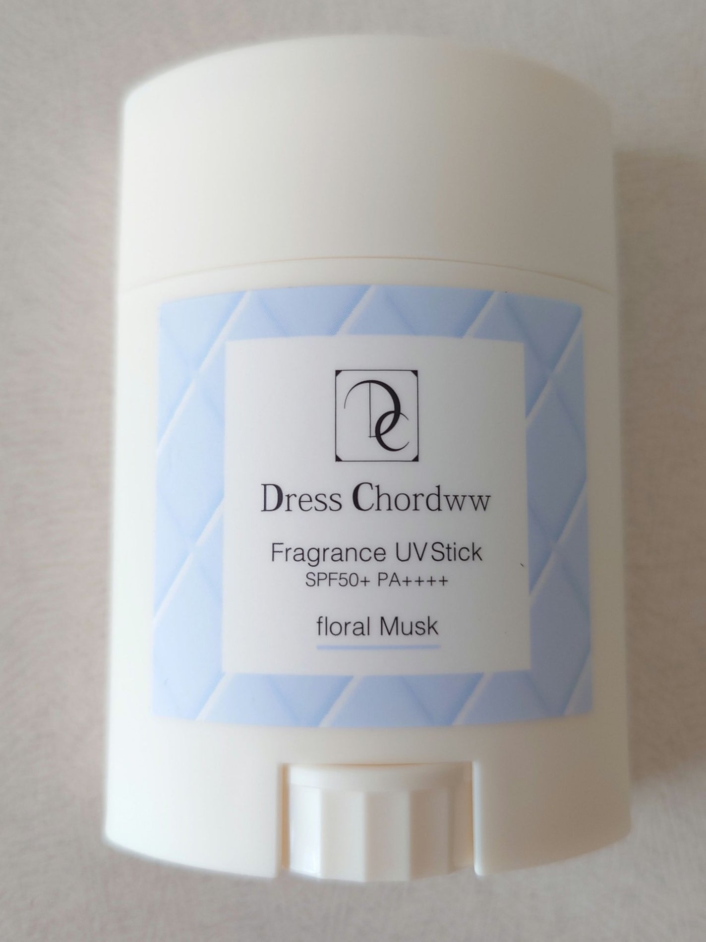 日焼け止めスティック Dress Chordww
