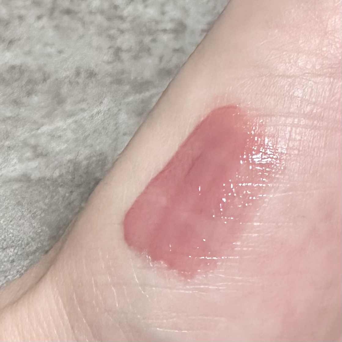 THIN GLOW TINT 04 キャリア(CAREER)/BRAYE/口紅を使ったクチコミ（3枚目）