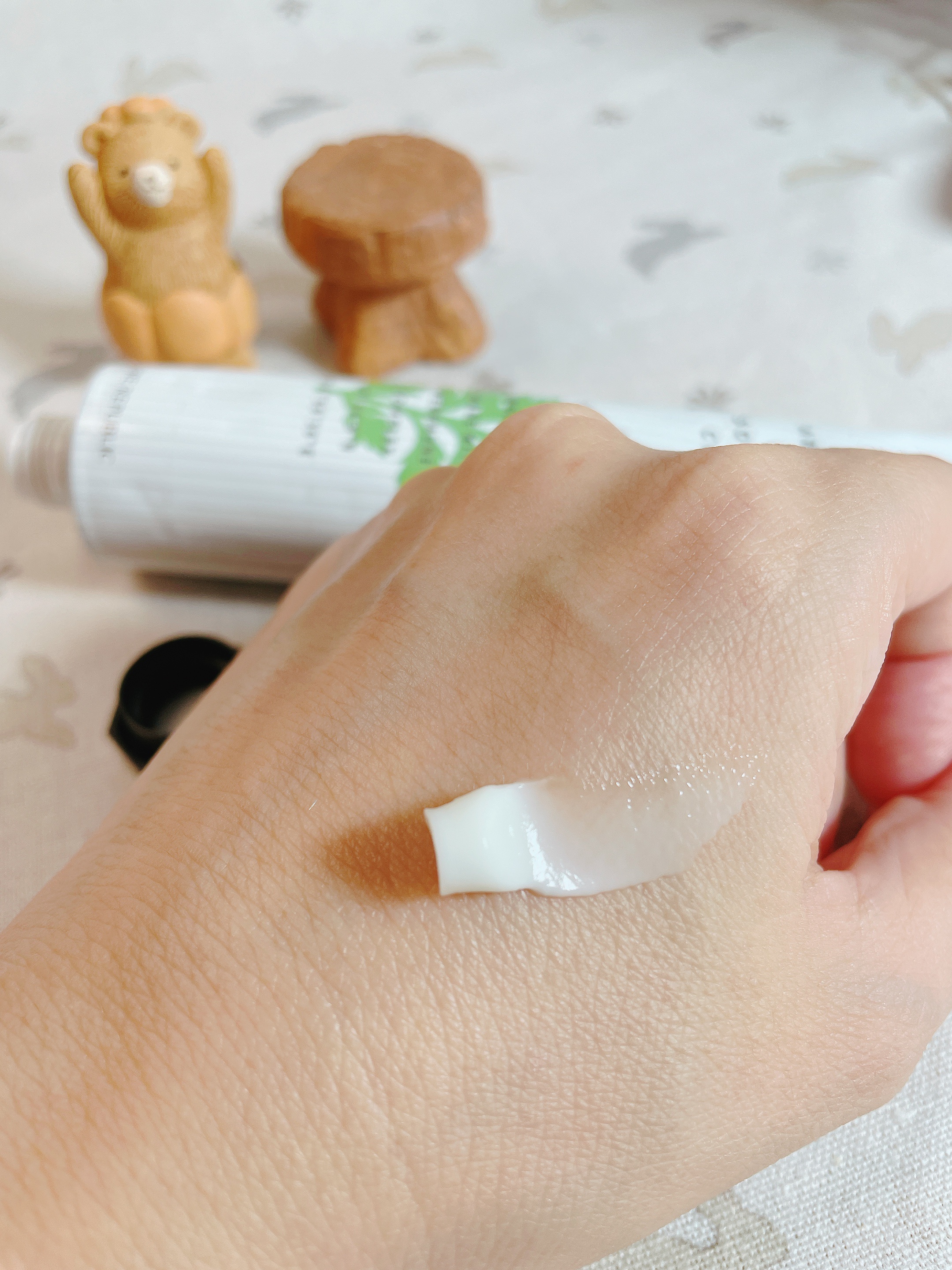 ハーブオロジーアルテミシアスージングクリーム/ネイチャーリパブリック/フェイスクリームを使ったクチコミ（2枚目）