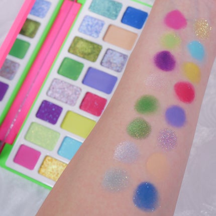 16-Color Natural Star Eye Shadow Palette/CHEERYEP/アイシャドウパレットを使ったクチコミ(2枚目)