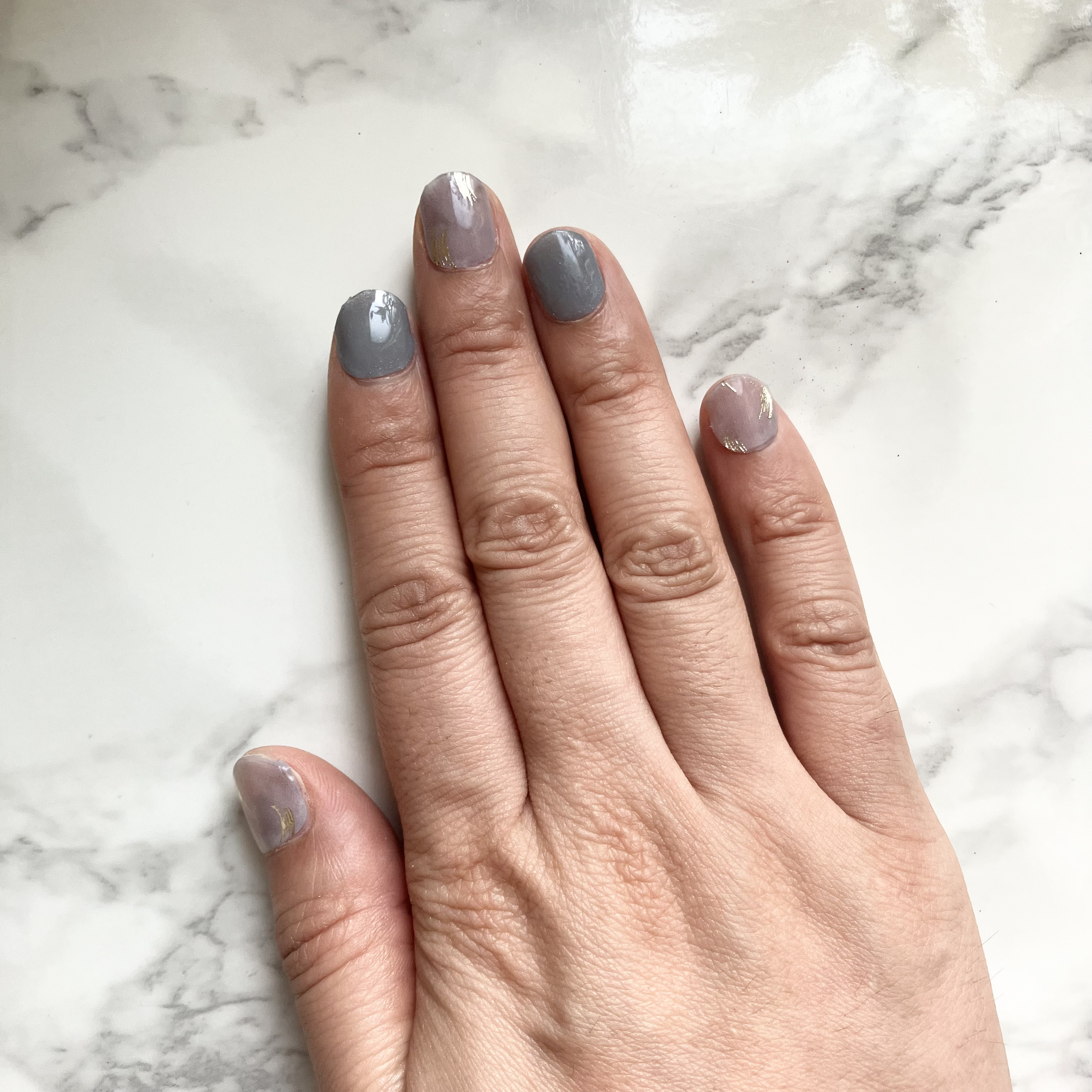 EDGEU ジェルネイルシール/EDGEU/ネイルシールを使ったクチコミ（2枚目）