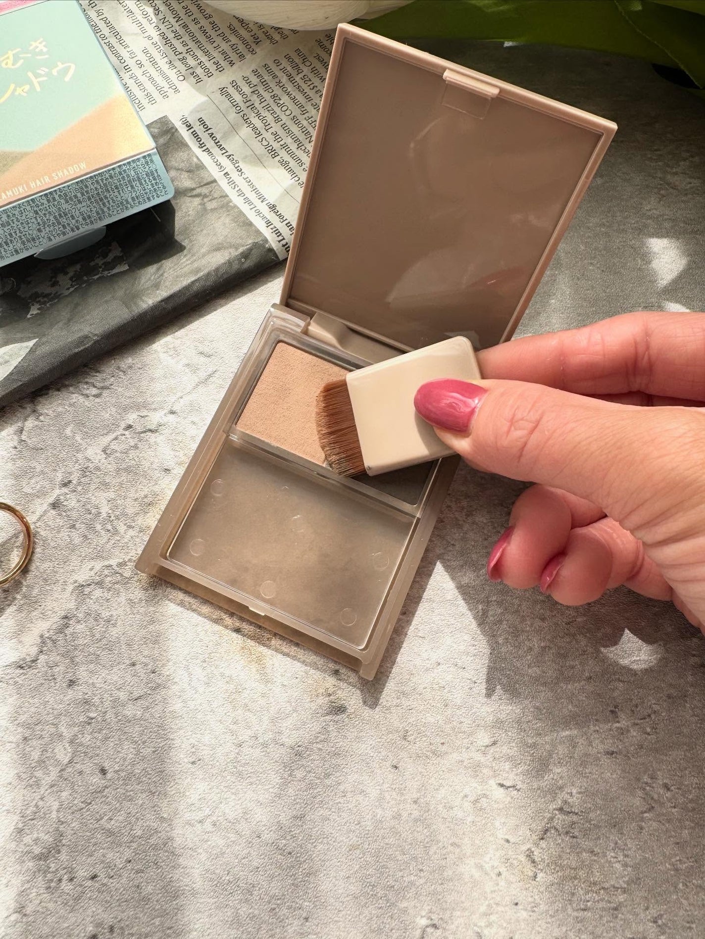 あざむきヘアシャドウ 万能ブラウン/pdc/シェーディングを使ったクチコミ(3枚目)