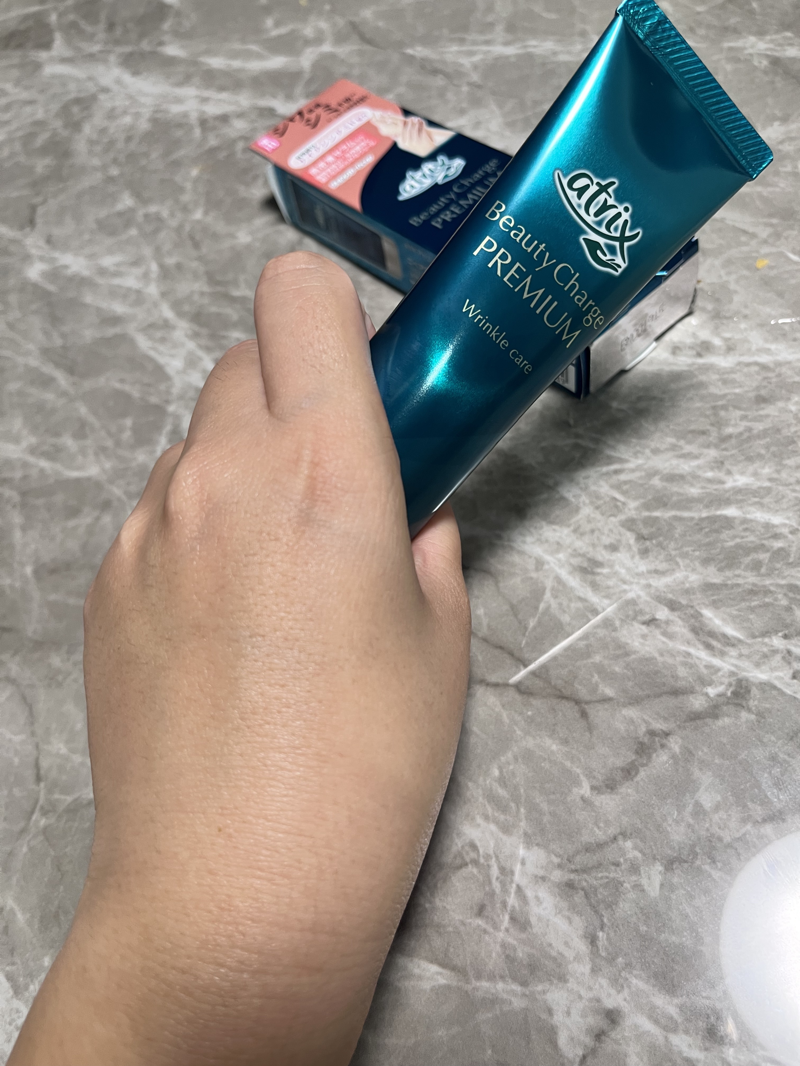 アトリックス ビューティーチャージプレミアム トーンアップ ハンドクリーム 無香料/アトリックス/ハンドクリームを使ったクチコミ（3枚目）