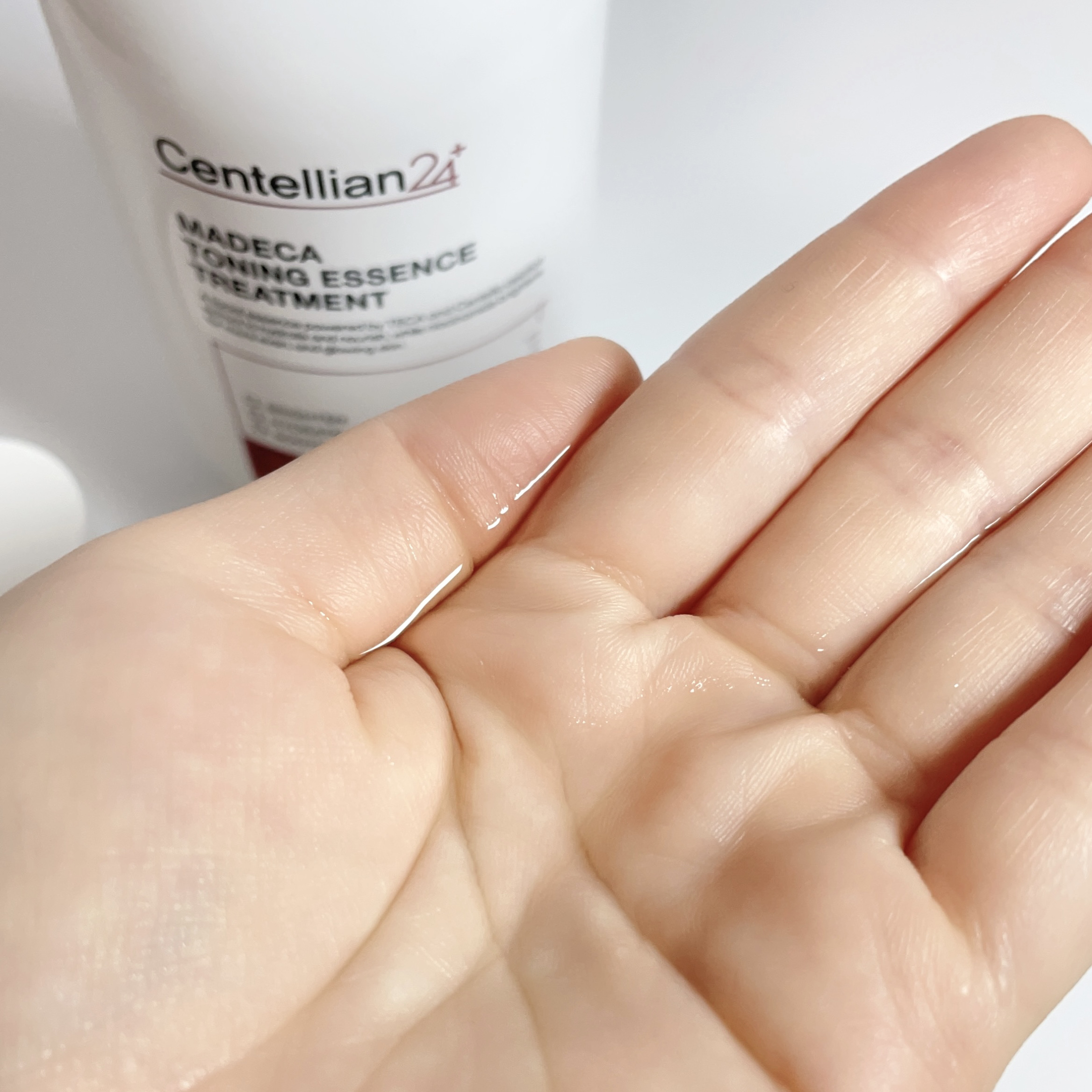 マデカ トーニング エッセンス トリートメント 300ml/センテリアン24/化粧水を使ったクチコミ（2枚目）