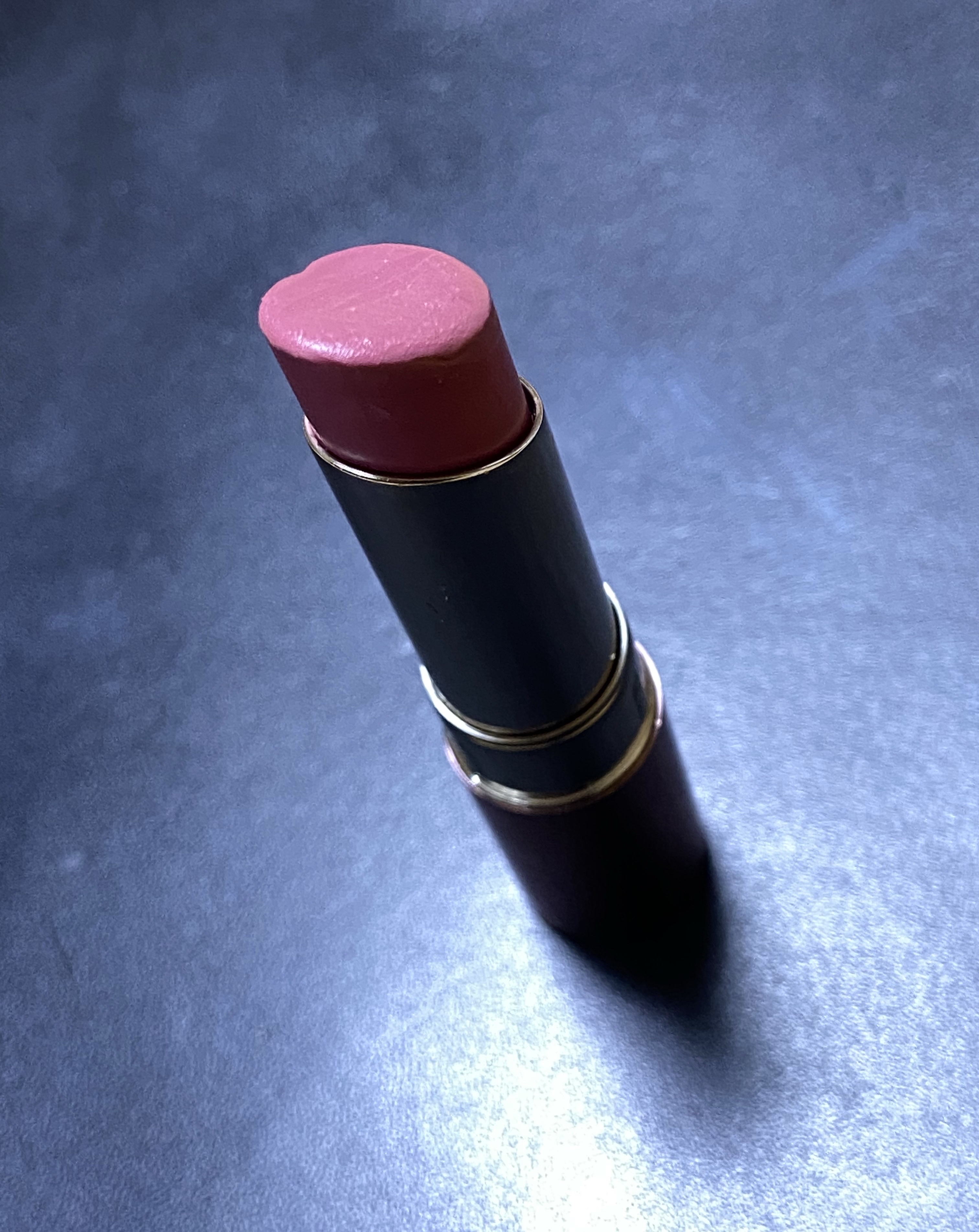 ミネラルシアーマットルージュ/エトヴォス/口紅を使ったクチコミ（1枚目）