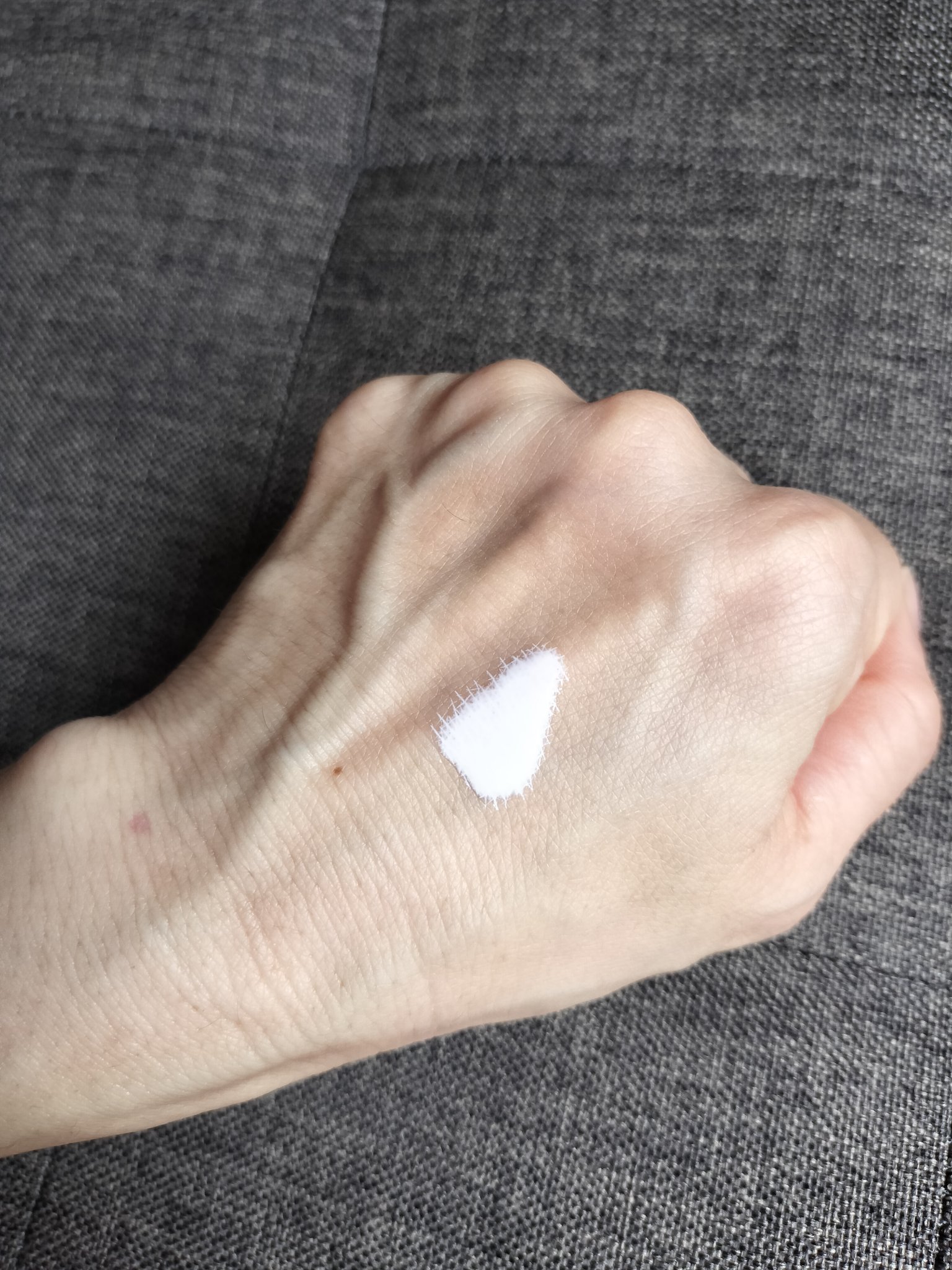 皮脂テカリ防止下地 ピュアラベンダー/CEZANNE/化粧下地を使ったクチコミ（2枚目）