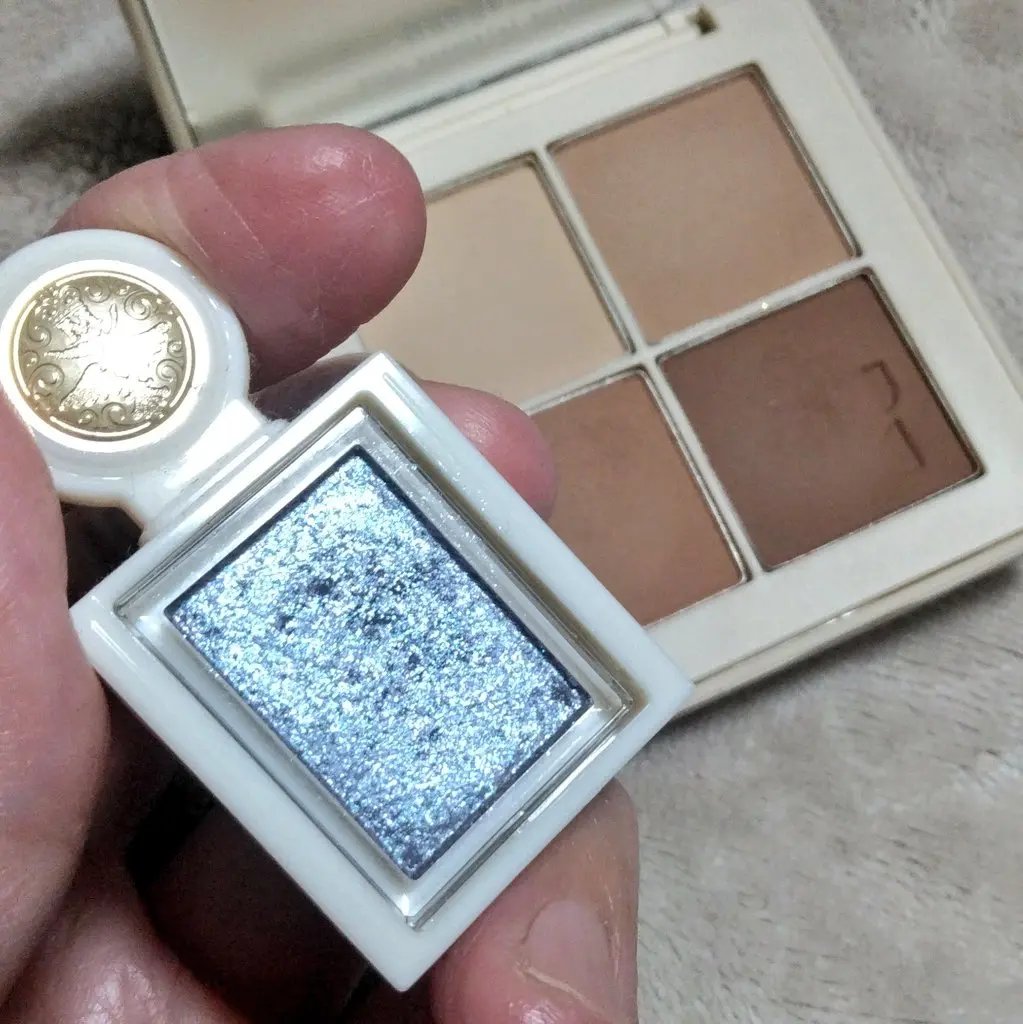 シャドーカスタマイズ　（ブリリアントグリッター）/MAJOLICA MAJORCA/グリッターを使ったクチコミ（1枚目）