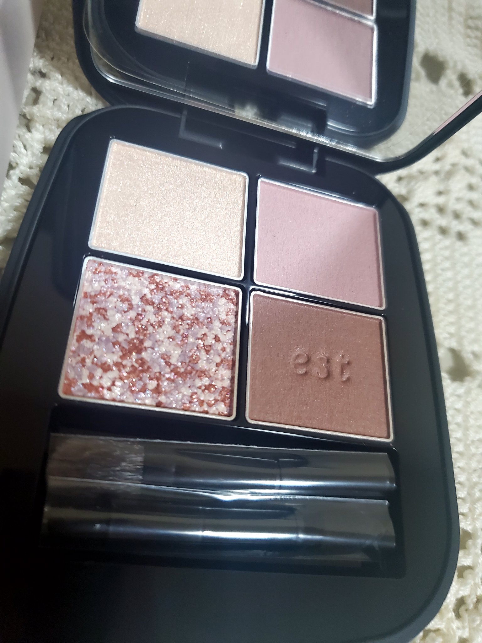 エスト トランスフィア アイカラー/est/アイシャドウパレットを使ったクチコミ（2枚目）
