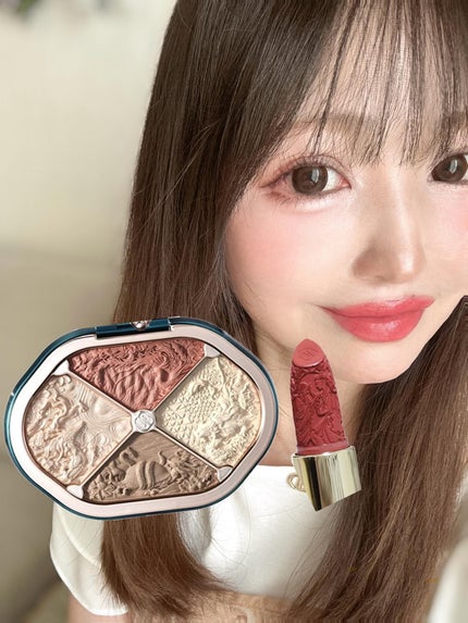 星宿彫刻 4色パレット 01(通常版)/花西子/マルチパレットの画像