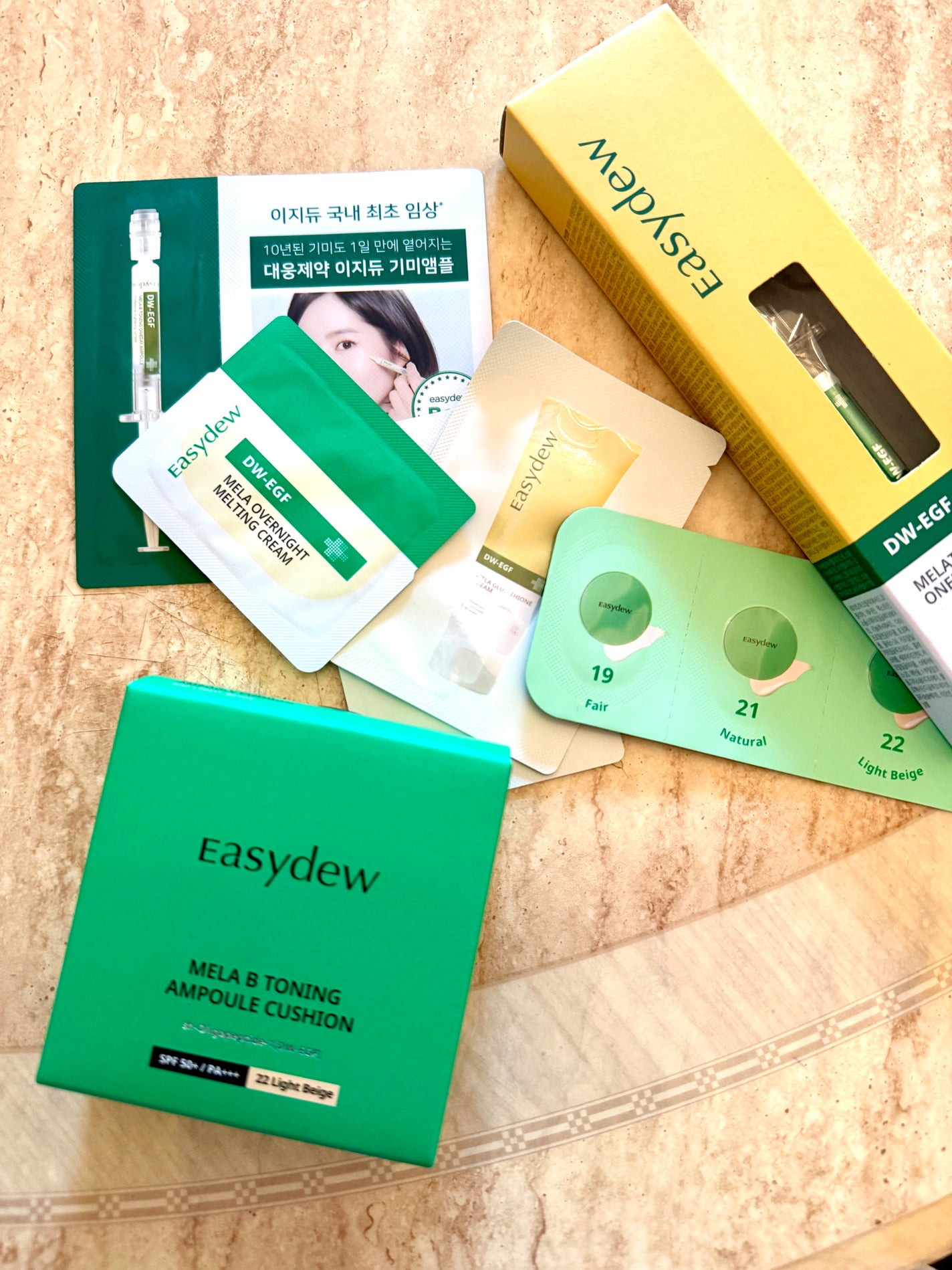 イージーデュー メラB トーニングアンプルクッション/Easydew/クッションファンデーションを使ったクチコミ(3枚目)