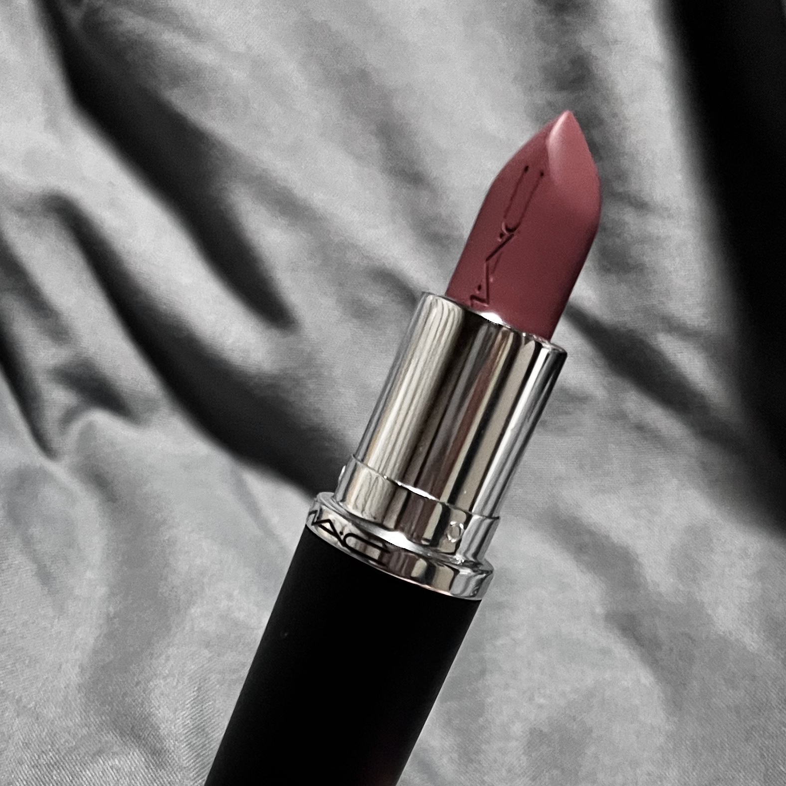 マキシマル スリーク サテン リップスティック 834 クリーム イン ユア コーヒー/M・A・C/口紅を使ったクチコミ（1枚目）