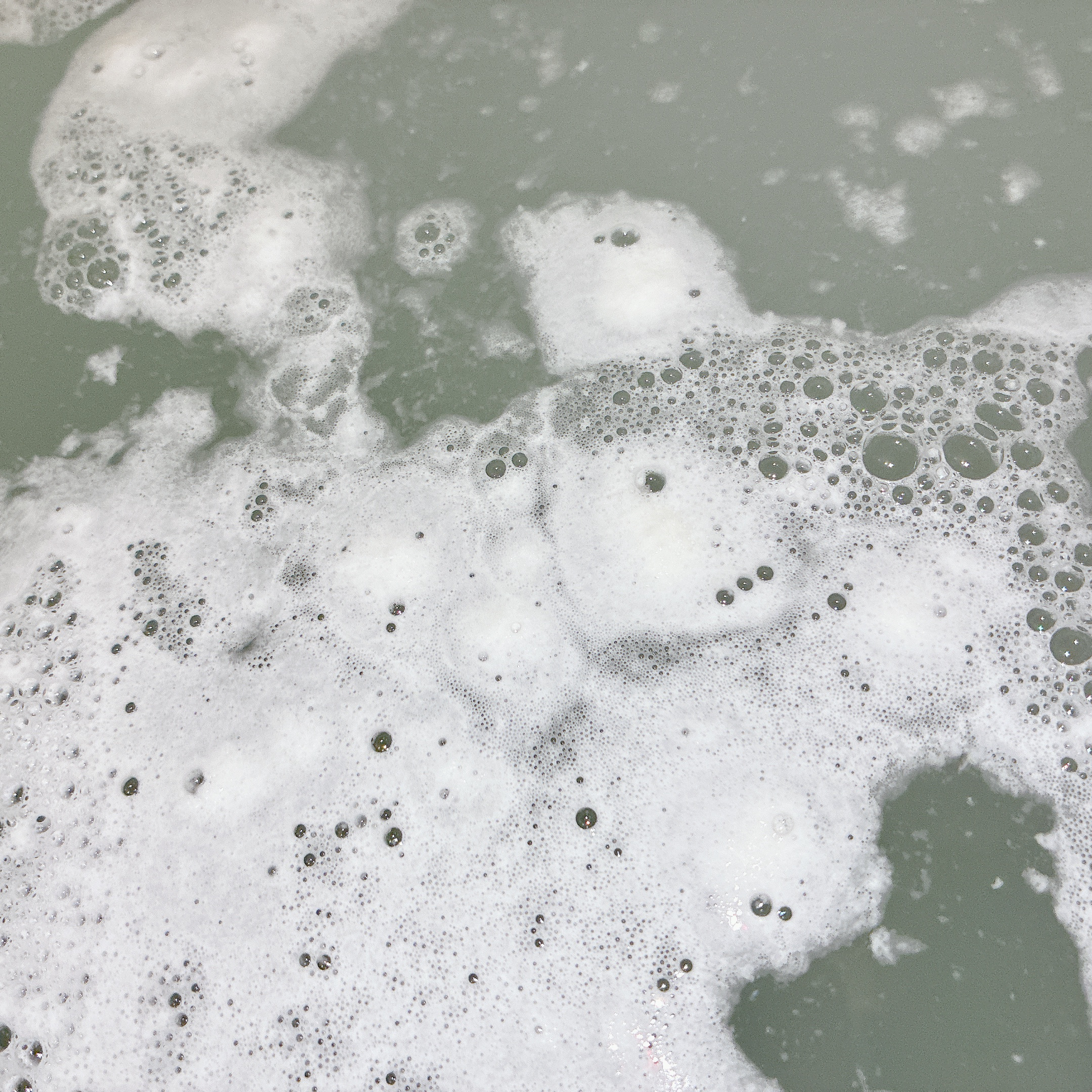 フィジーバス クリアリングブリーズウェイ/Aura Cacia/炭酸系入浴剤を使ったクチコミ（3枚目）