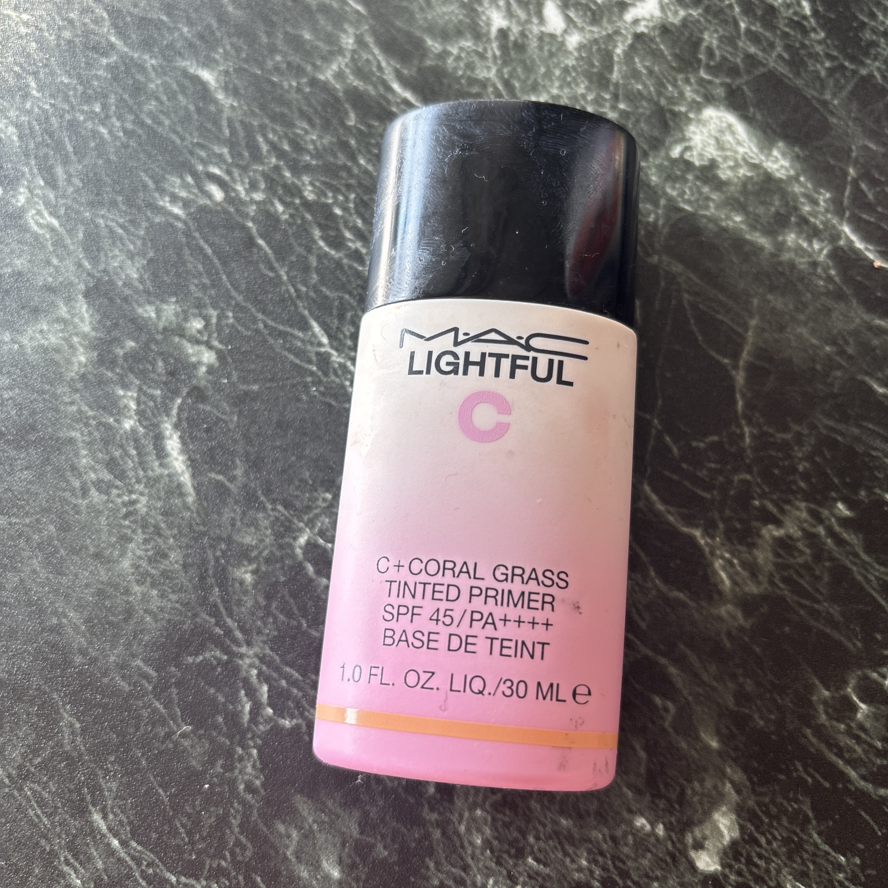 ライトフル Ｃ＋ティンティッド プライマーSPF45(PA++++)/M・A・C/化粧下地を使ったクチコミ（1枚目）