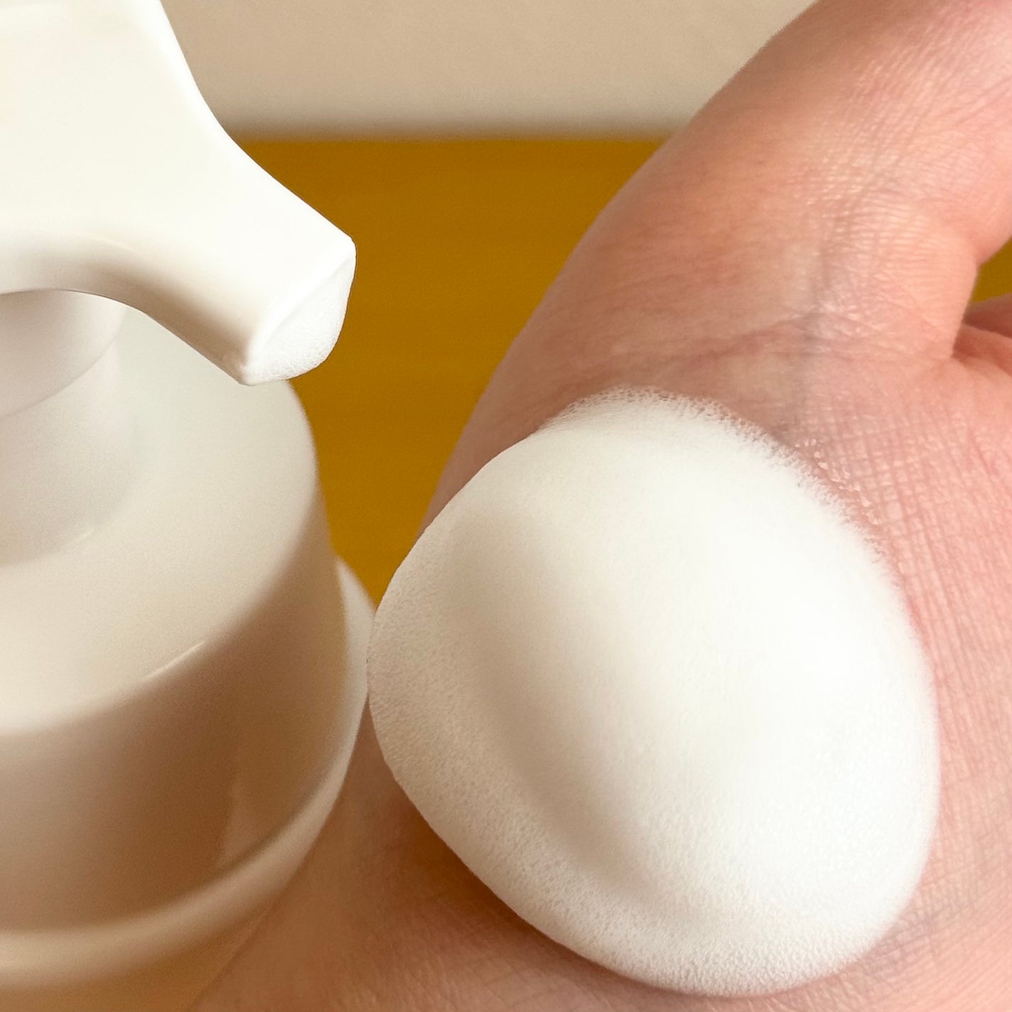 薬用泡ウォッシュ ローズとフリージアの香り /Femia/デリケートゾーンケアを使ったクチコミ(2枚目)