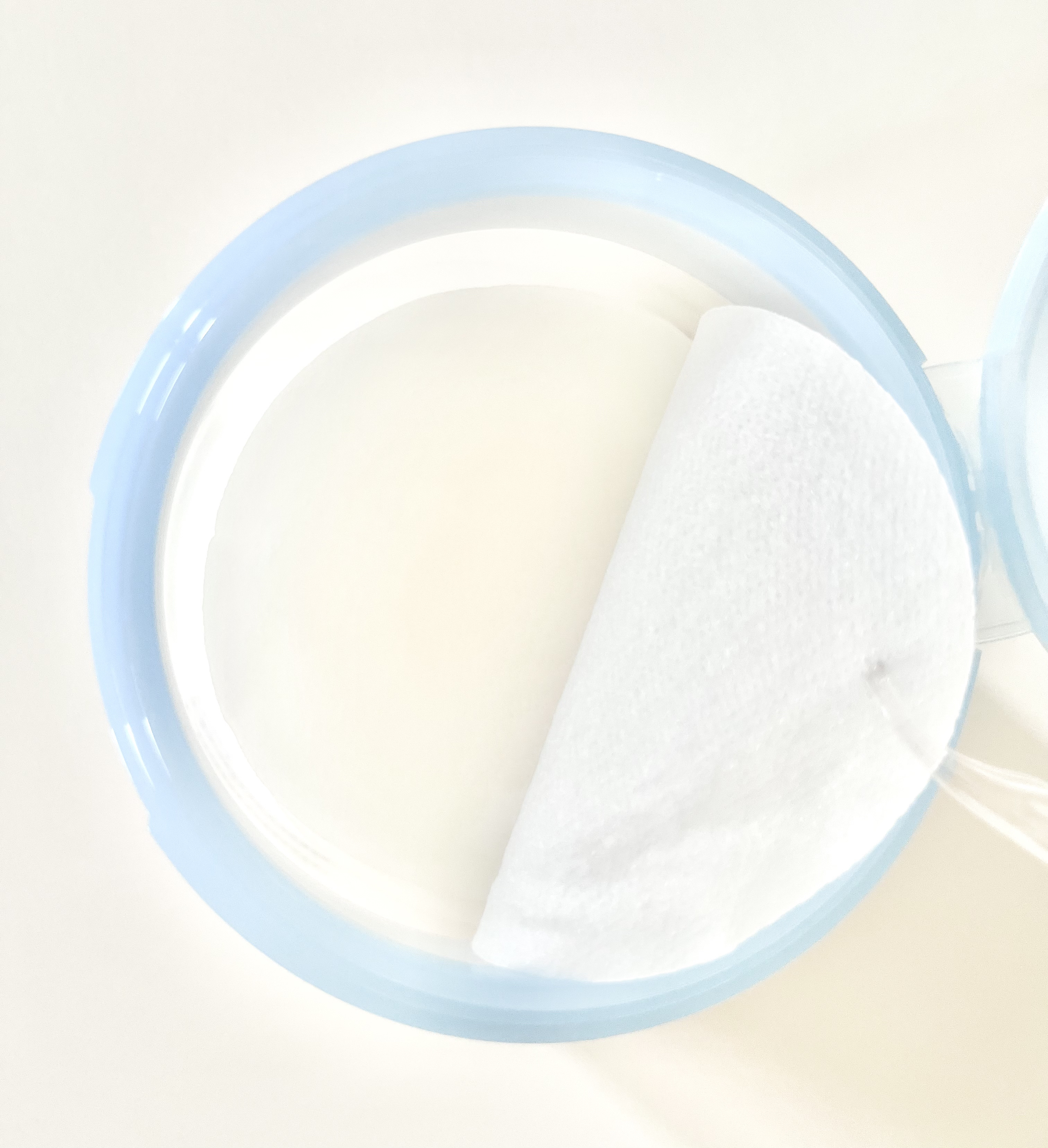 ブルーカモミールヒアルロニックパッド/SKINFOOD/トナーパッドを使ったクチコミ（3枚目）