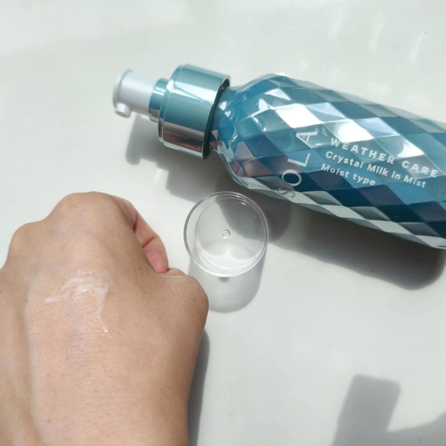 ソラ ウェザーケア クリスタル ヘアミルクインミスト モイストタイプ/SOLA WEATHER CARE/ヘアミストを使ったクチコミ(3枚目)