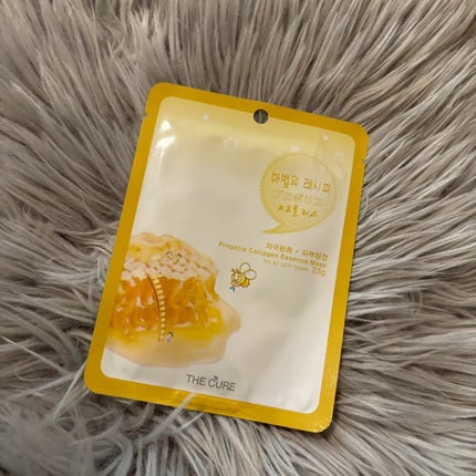 THE CURE(ザキュア) プロポリスコラーゲンエッセンスマスクのクチコミ「✼••┈┈••✼••┈┈••✼••┈┈••✼••┈┈••✼
THE CURE
プロポリスコ.....」(1枚目)