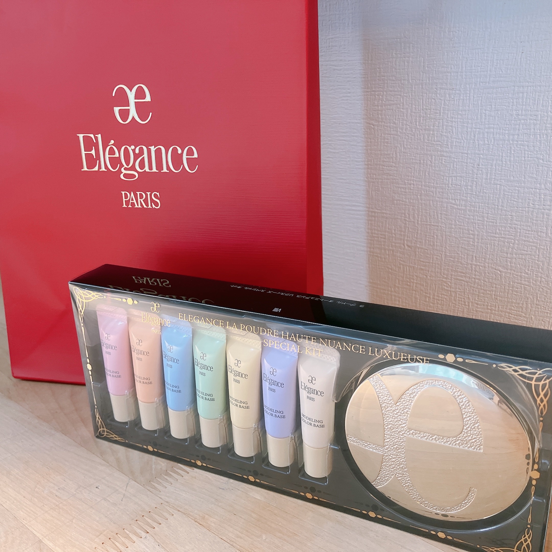 エレガンス ラ プードル オートニュアンス リクスィーズ VIII イノセント/Elégance/プレストパウダーを使ったクチコミ（1枚目）