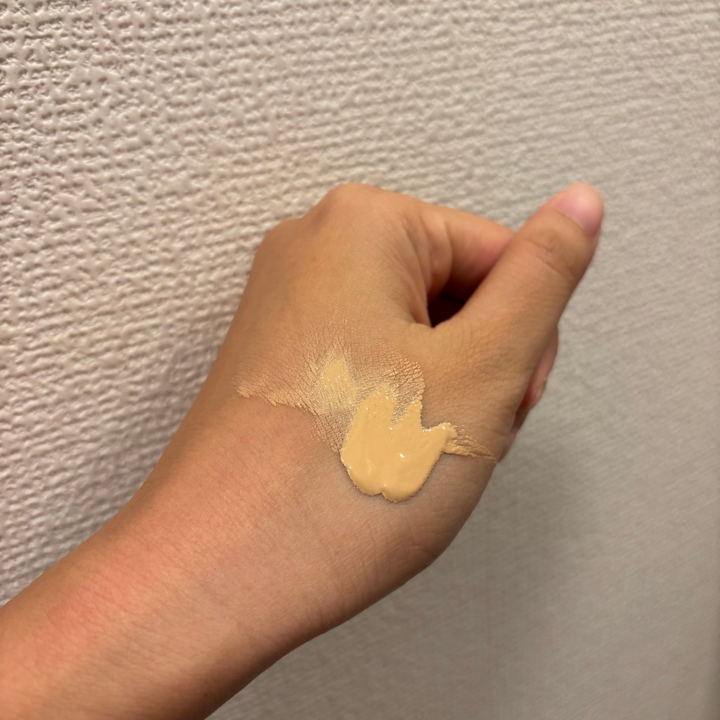 ディオールスキン フォーエヴァー フルイド グロウ/Dior/リキッドファンデーションを使ったクチコミ(2枚目)