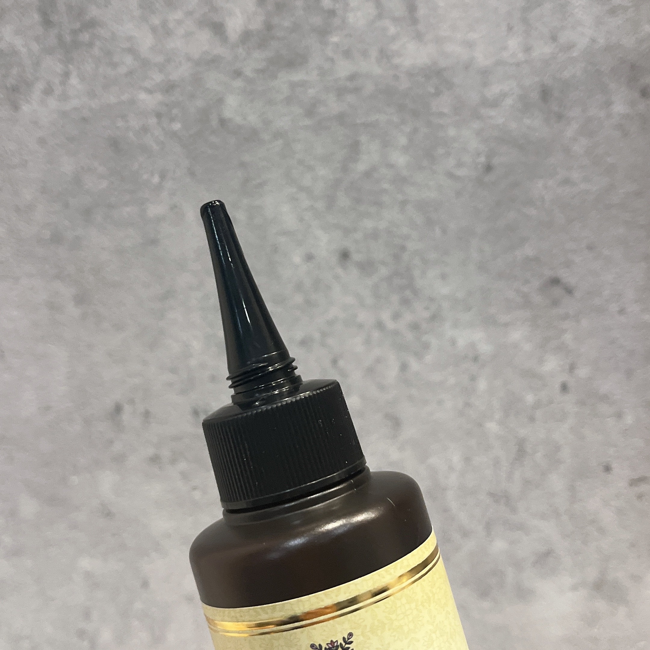 イクモアナノグロウリッチプレミアム/iqumore/頭皮ローションを使ったクチコミ（3枚目）