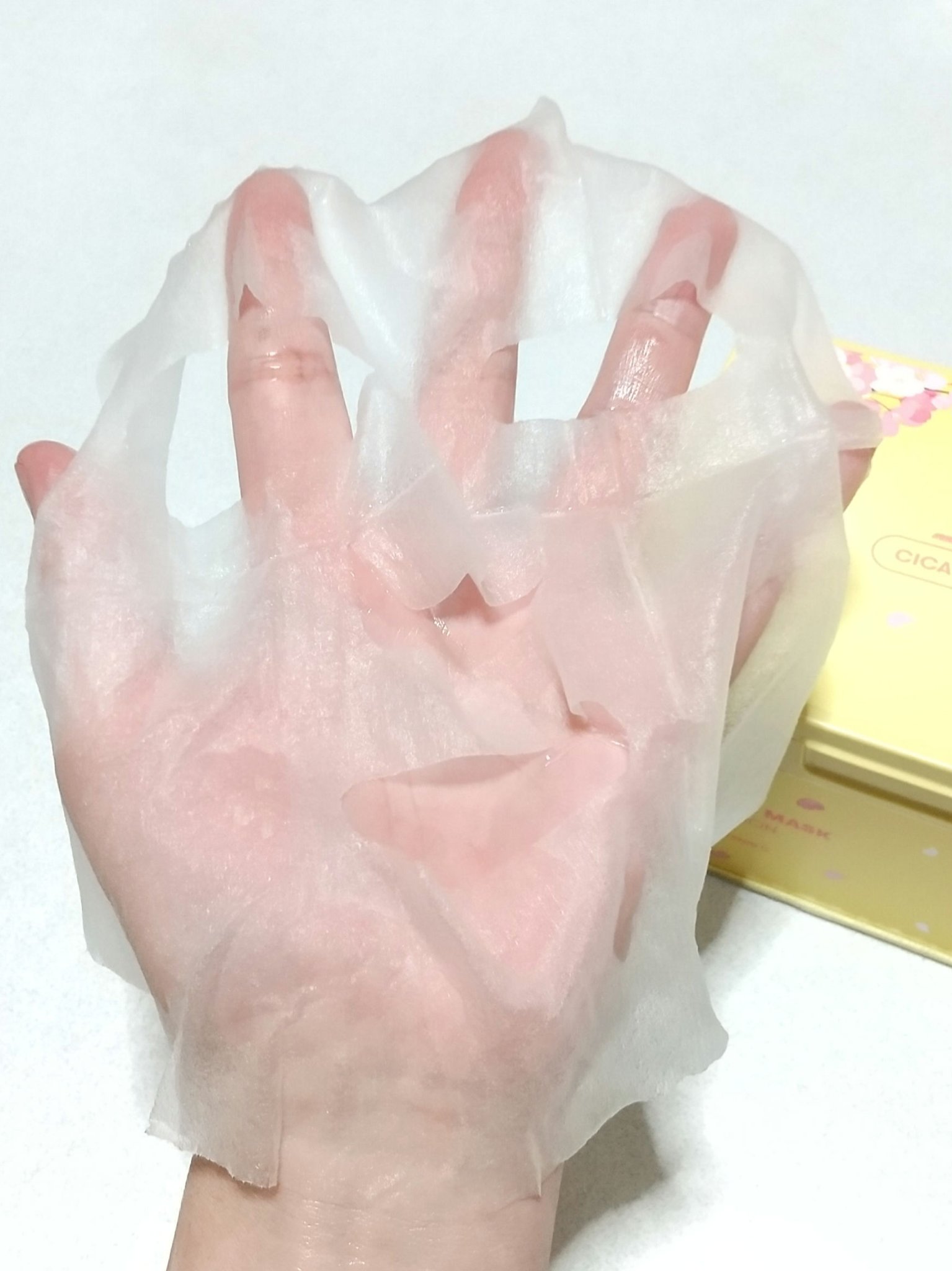 VT シカバイタル マスクのクチコミ「⭐️⭐️⭐️⭐️☆
朝用に開封😊

VT
シカバイタル マスク

いつぞやの春パッケージを今頃.....」（2枚目）