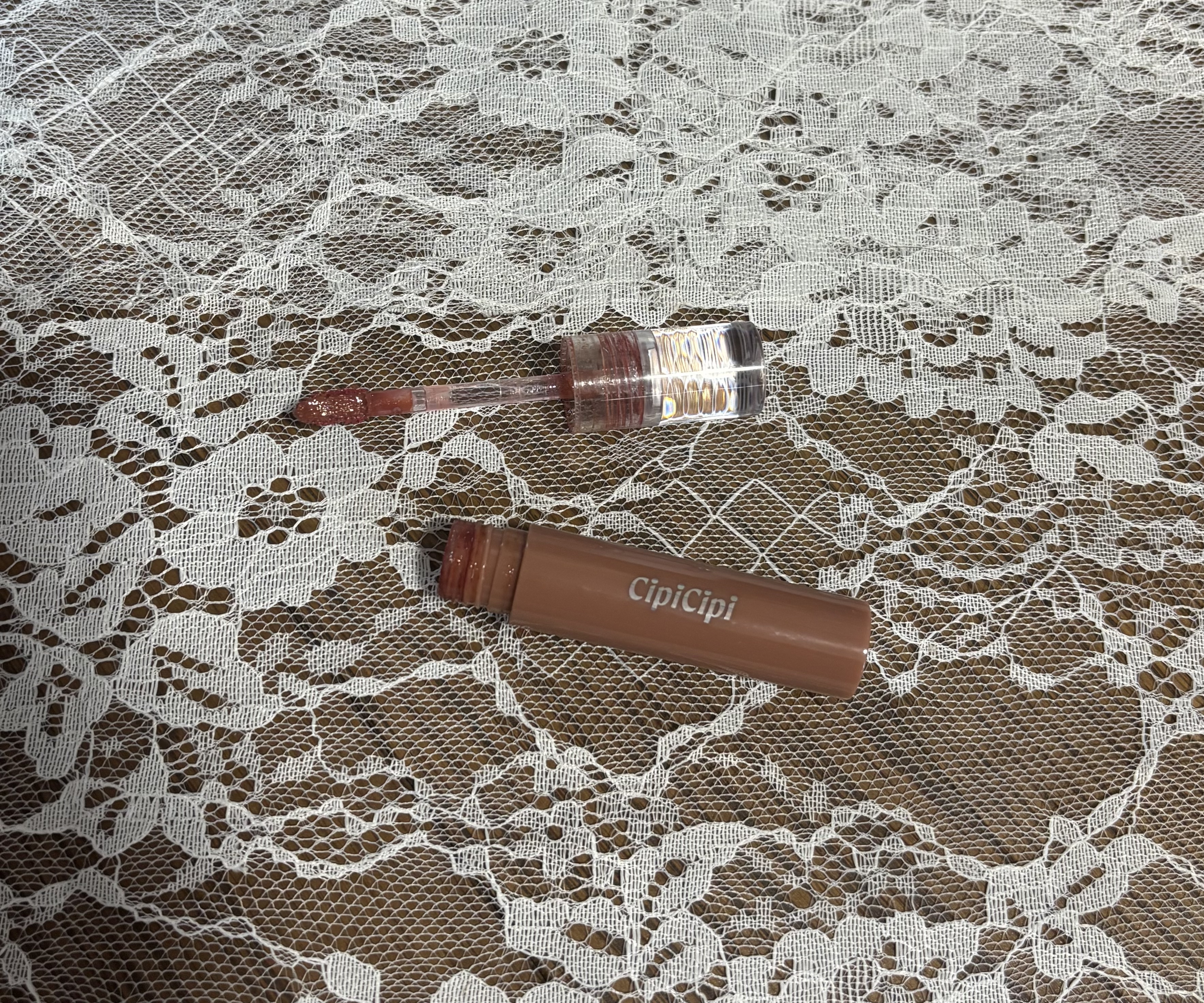きらグロッシーティント 02 ハニートースト/CipiCipi/リップティントを使ったクチコミ（2枚目）