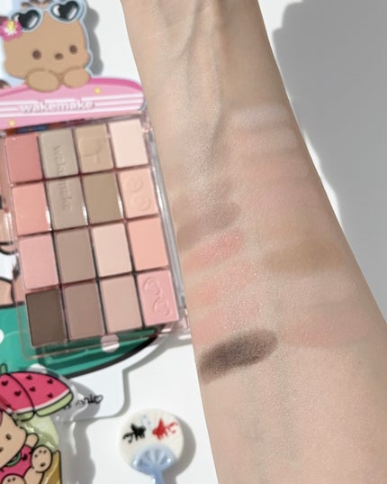 ソフトブラーリングアイパレット/wakemake/アイシャドウパレットを使ったクチコミ(5枚目)
