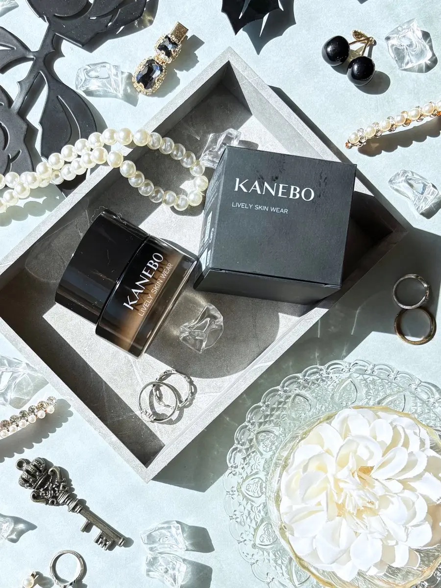 カネボウ ライブリースキン ウェアⅡ/KANEBO/リキッドファンデーションを使ったクチコミ（1枚目）