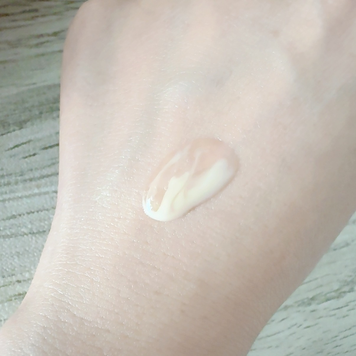 アベイユ ロイヤル アドバンスト ダブルR セロム/GUERLAIN/美容液を使ったクチコミ（2枚目）