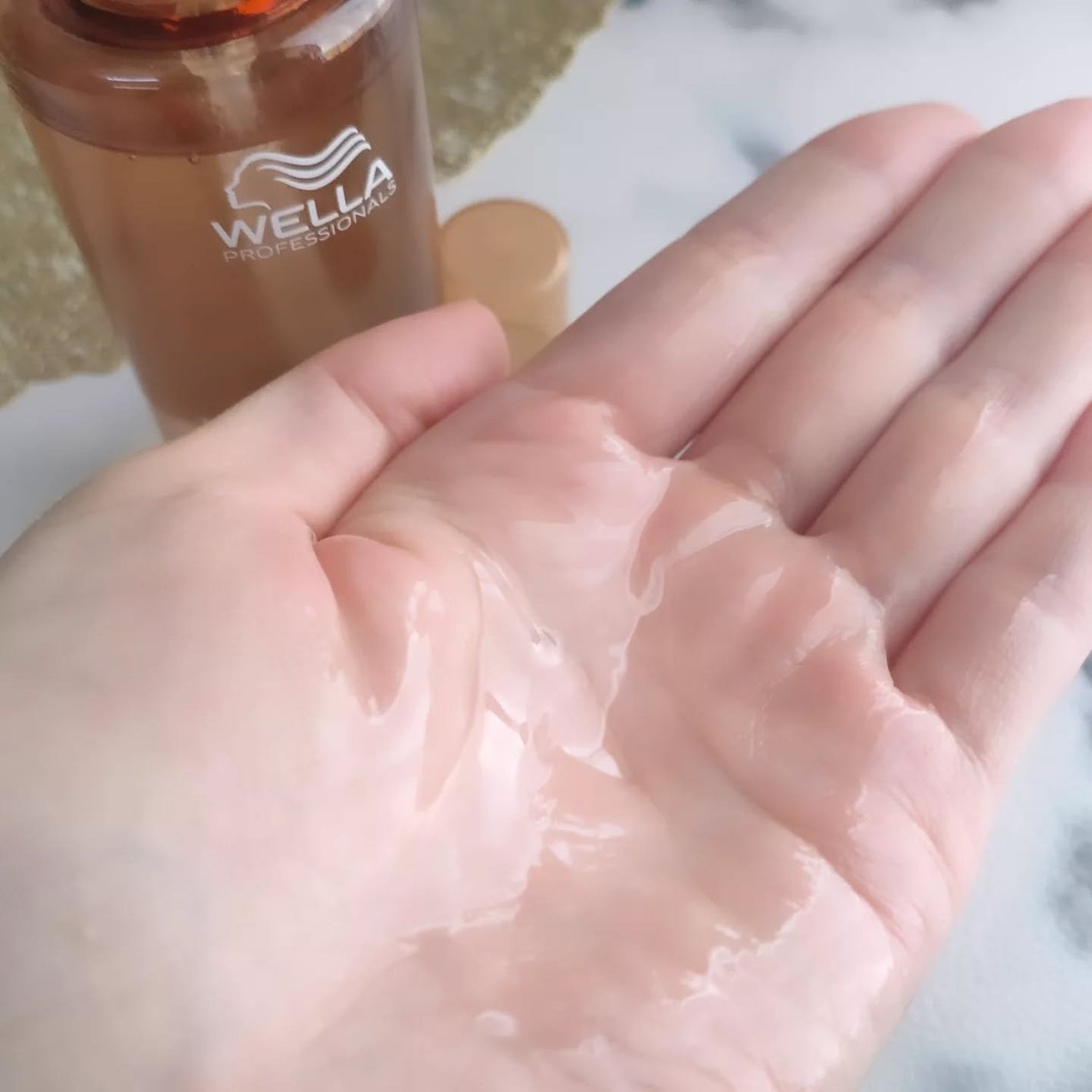 アルタイム スムース ミラクルオイルセラム/ウエラ/ヘアオイルを使ったクチコミ(6枚目)