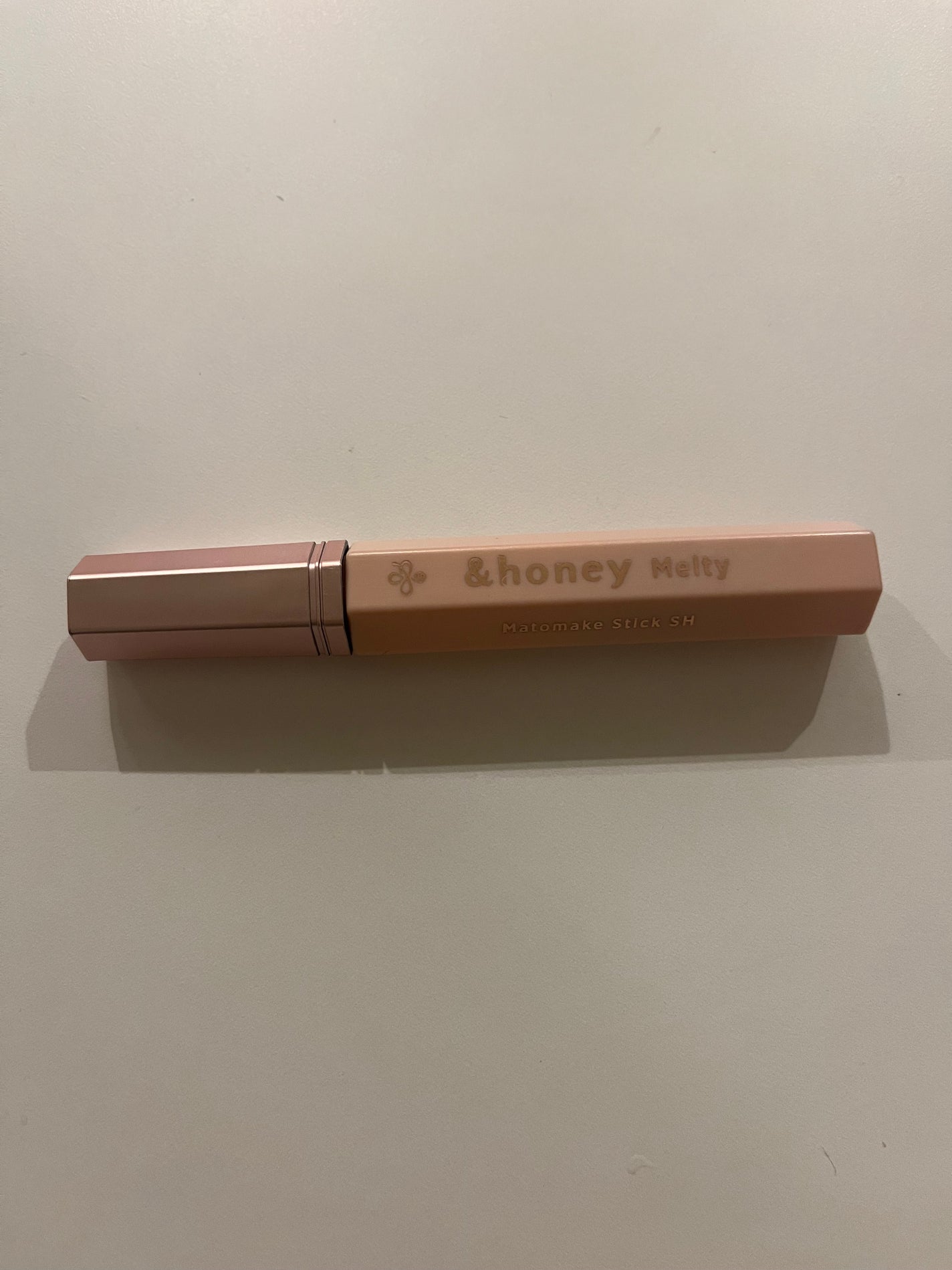 アンドハニー メルティ マトメイクスティック スーパーホールド 4.0/&honey/ヘアジェルを使ったクチコミ(1枚目)