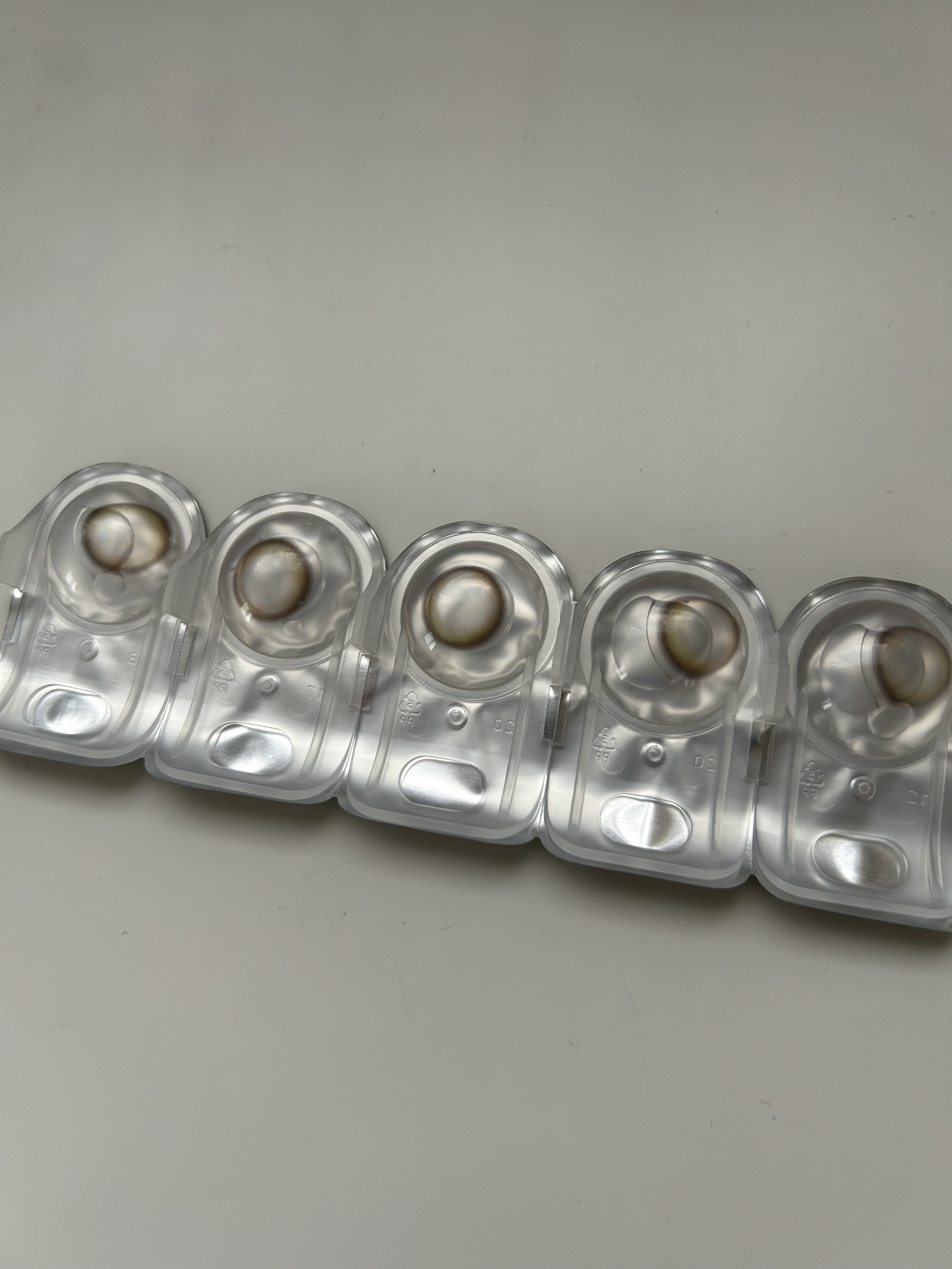 Glowy 1day ゴールデンオリーブ/OLENS/ワンデー（１DAY）カラコンを使ったクチコミ（2枚目）