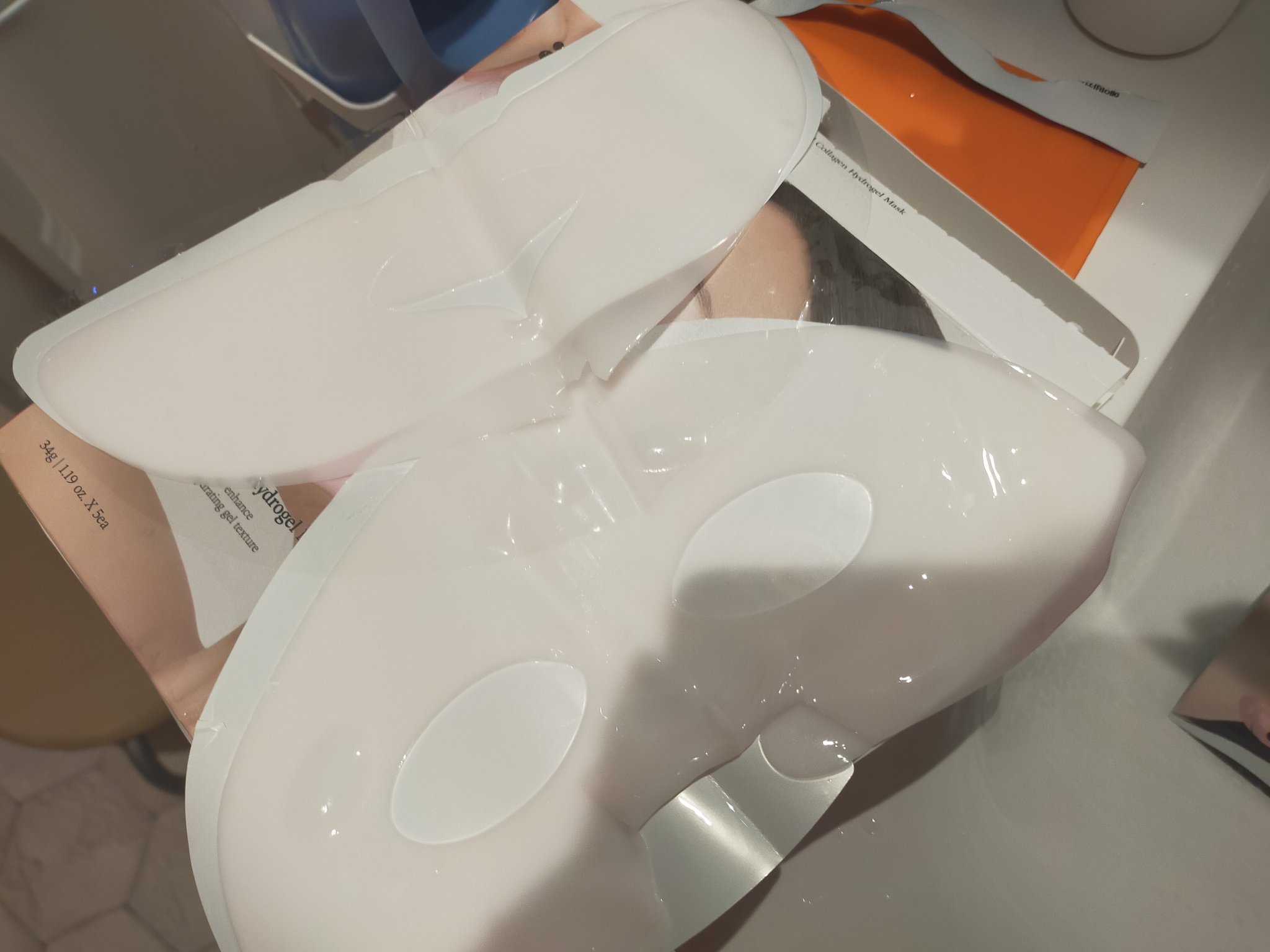 レッドコラーゲンハイドロゲルマスク/avajar/シートマスク・パックを使ったクチコミ（2枚目）