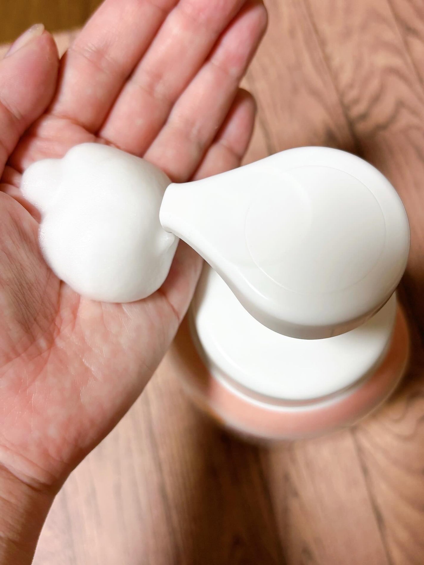 comaki on LIPS 「肌荒れふせぐ薬用無添加泡ボディソープをお試ししました。イラスト..」(2枚目)