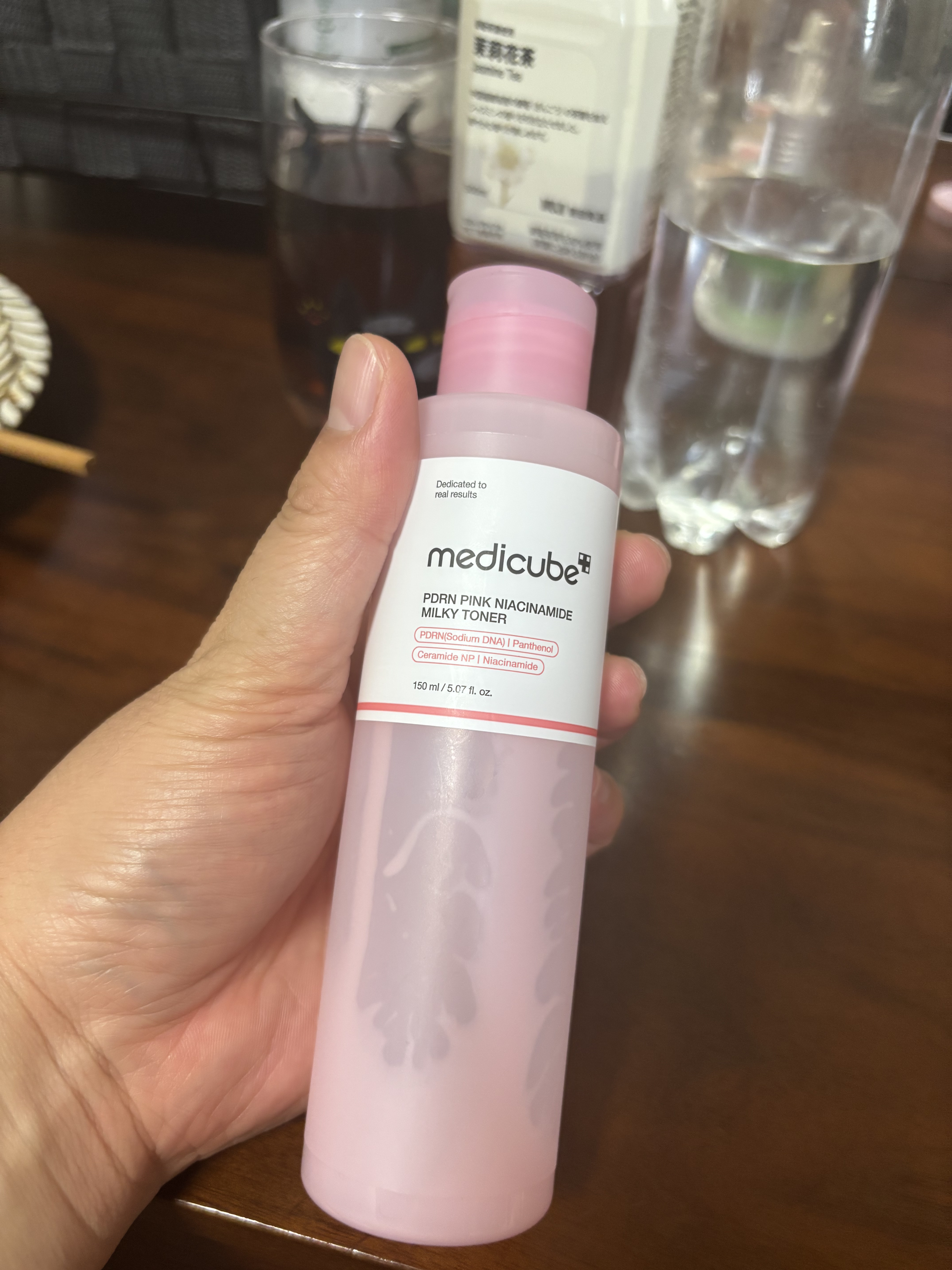 MEDICUBE PDRNピンクナイアシンアミドミルキートナーのクチコミ「MEDICUBEPDRNピンクナイアシンアミドミルキートナー

使い切り〜

コレ乳液タイプの.....」（1枚目）