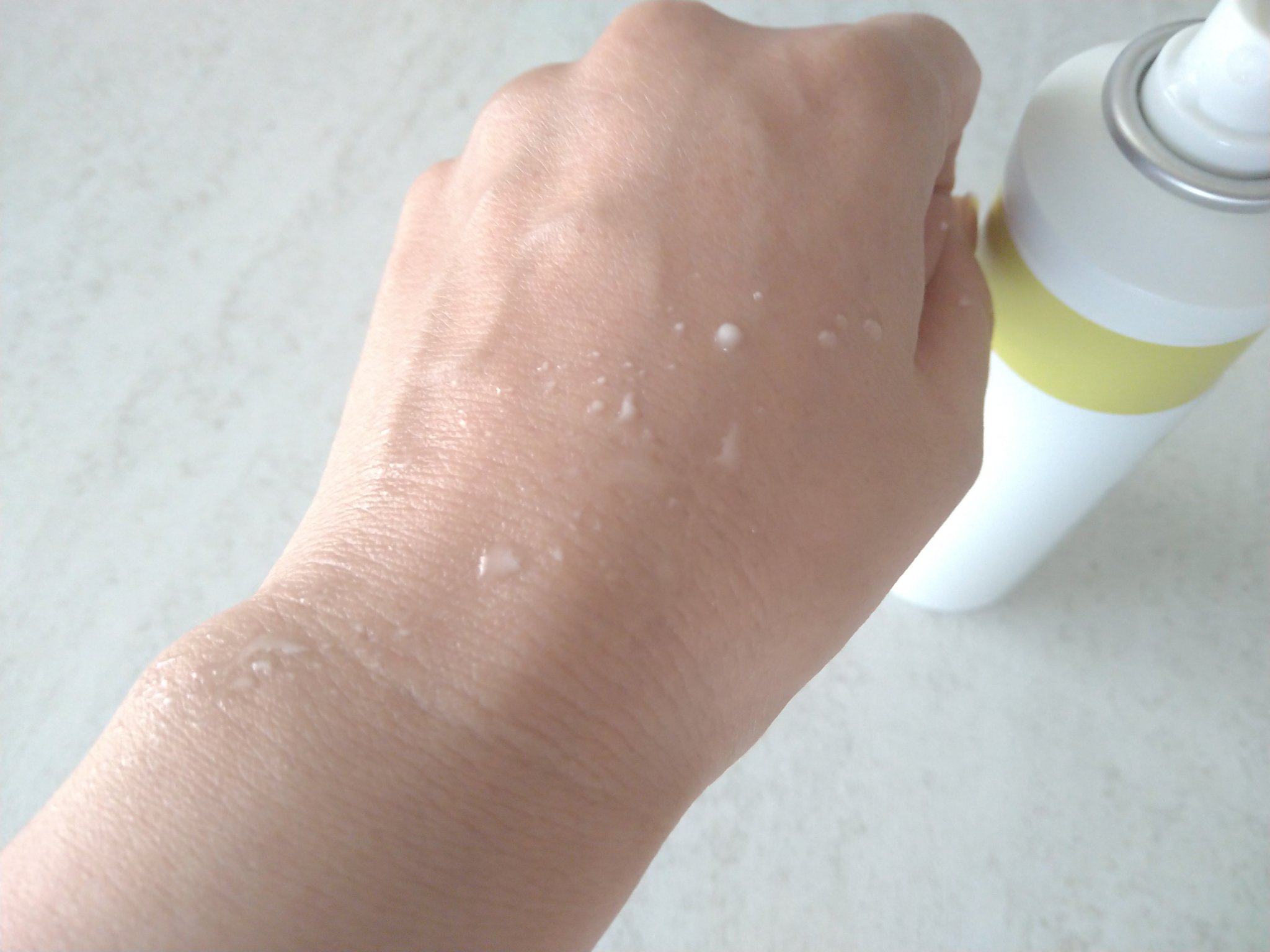 アンレーベル Ｖ　ディープモイスチャーミスト/unlabel/ミスト状化粧水を使ったクチコミ（3枚目）