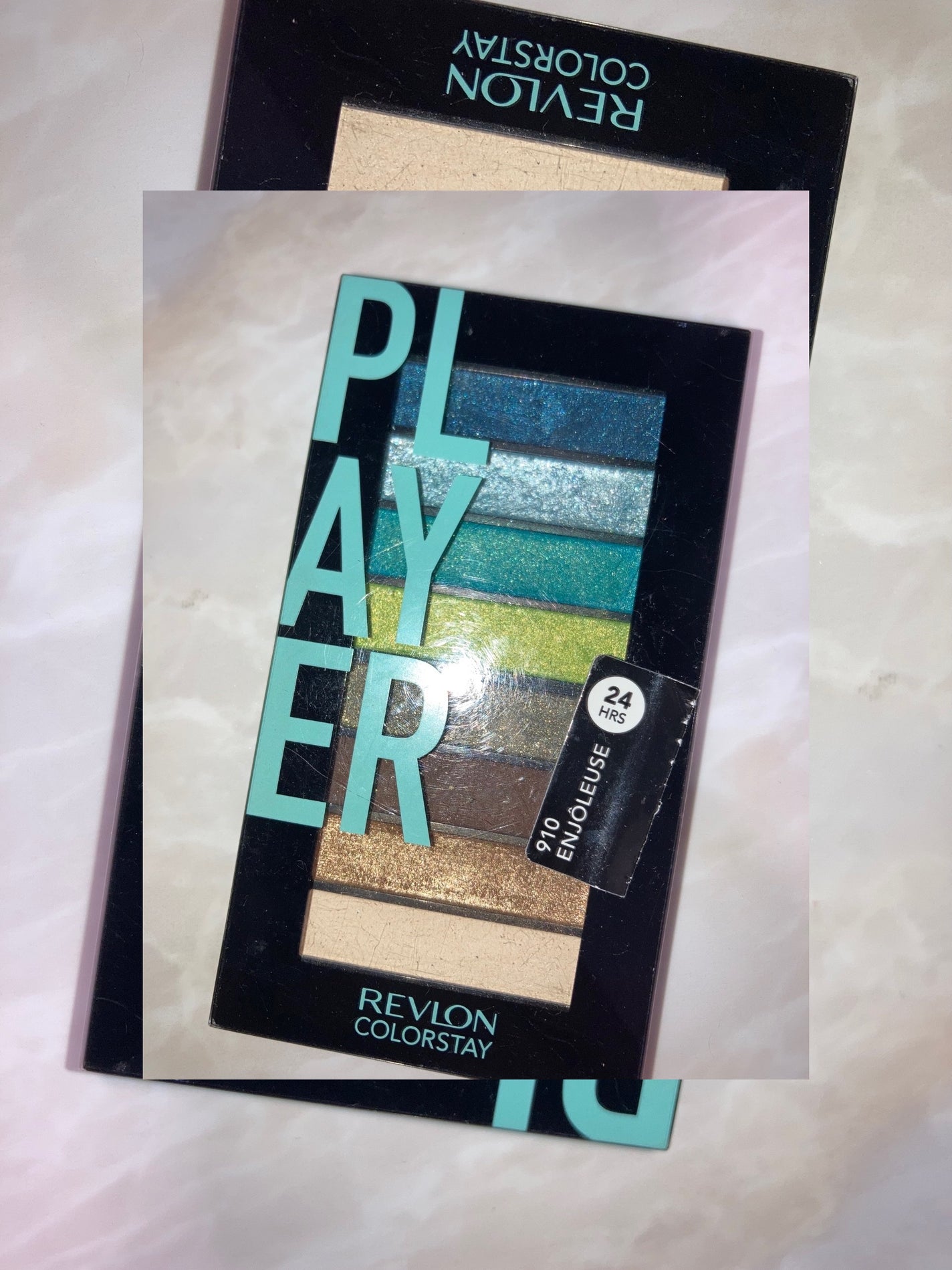 カラーステイ ルックス ブック パレット/REVLON/アイシャドウパレットを使ったクチコミ(1枚目)